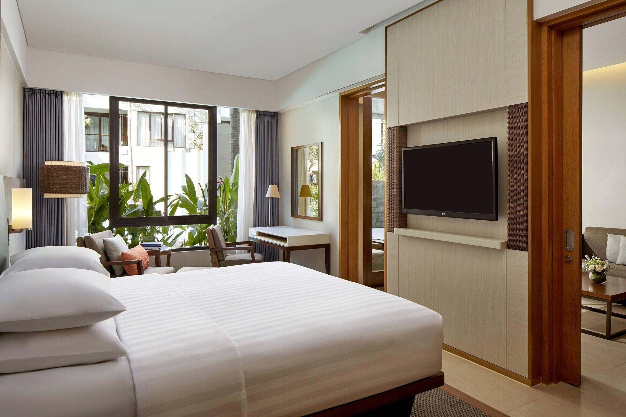 Suite King Bed One Bedroom 