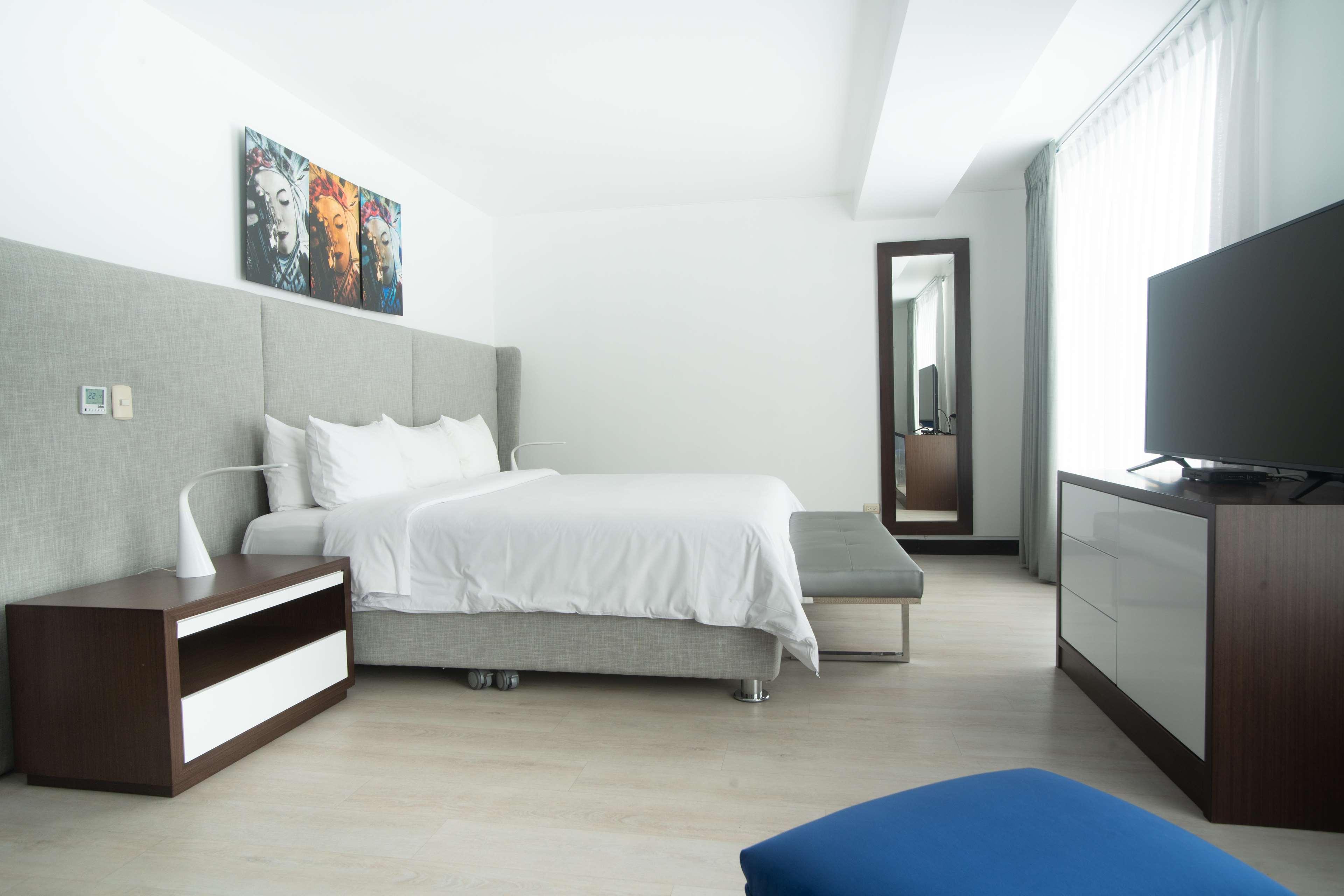 Suite King Bed Non Smoking