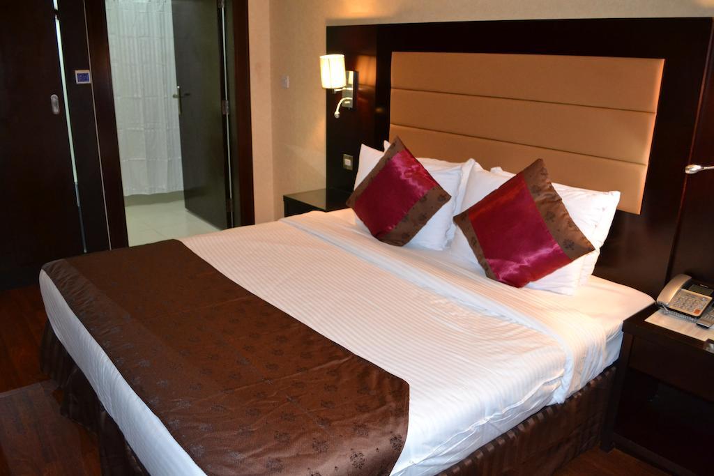 Double Executive King Bed