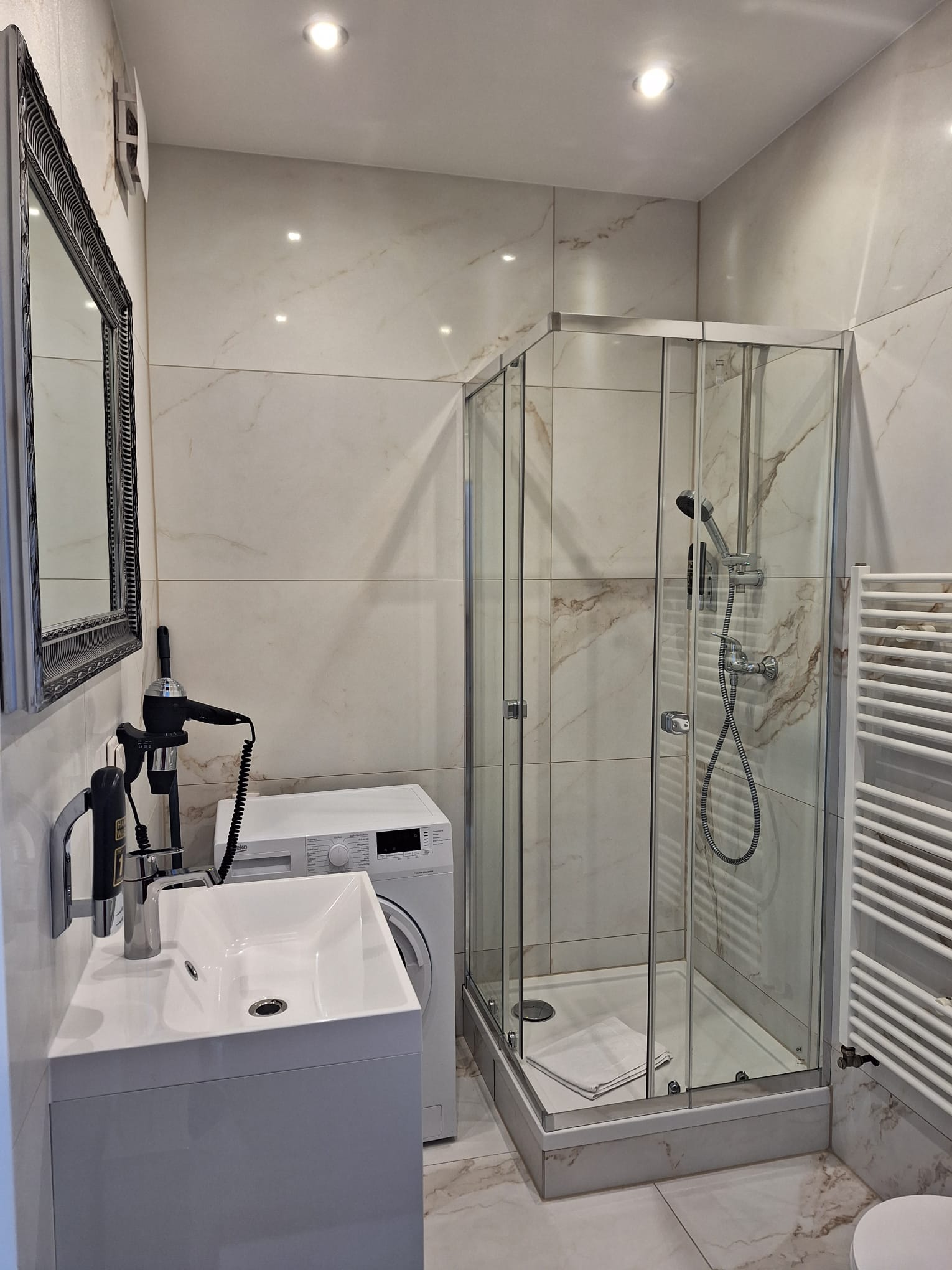 Apartment Capacity 8 Three Bedrooms