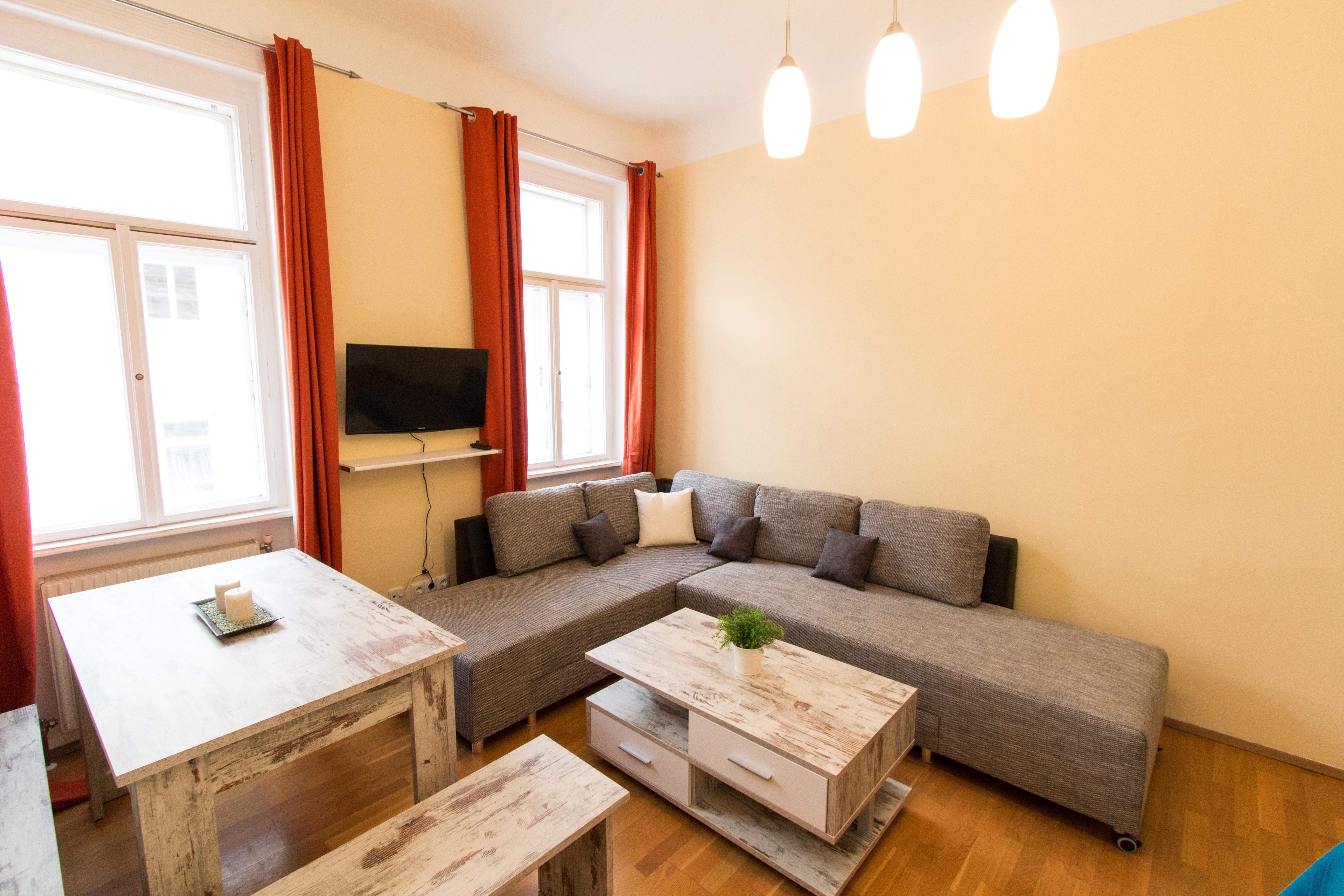 Apartment Capacity 6