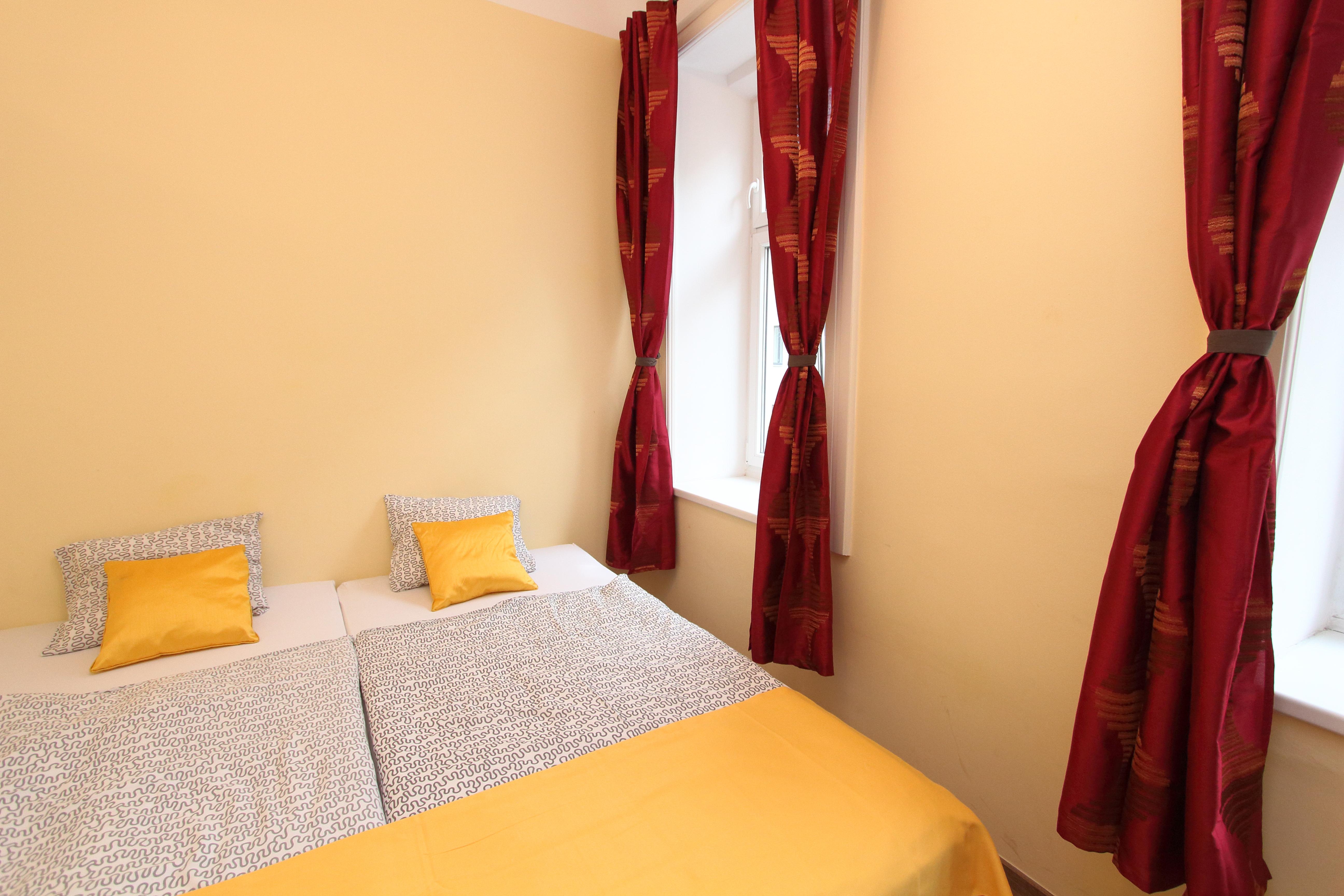 Apartment Capacity 6 Two Bedrooms