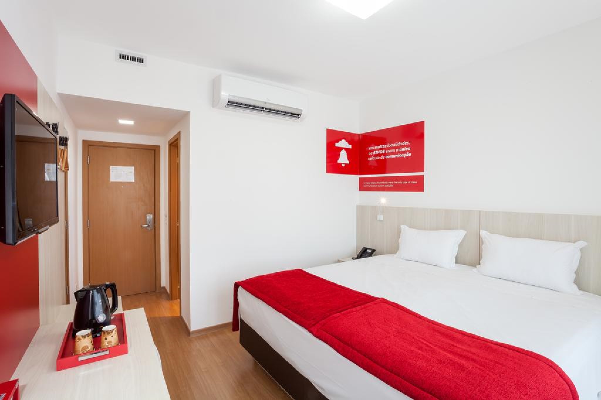 Double Queen Size Bed