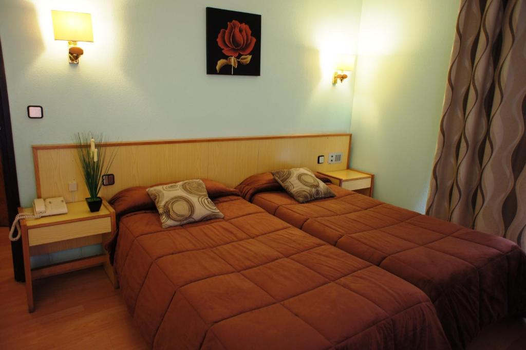 Double or Twin Standard