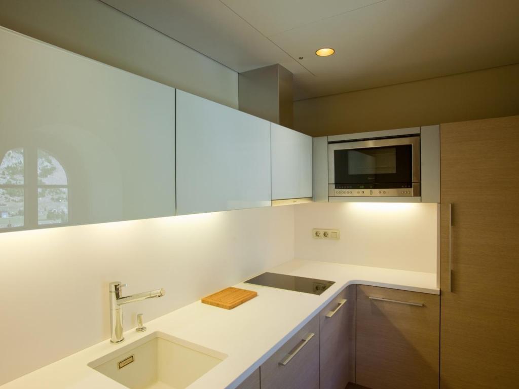 Apartment Deluxe Lake View