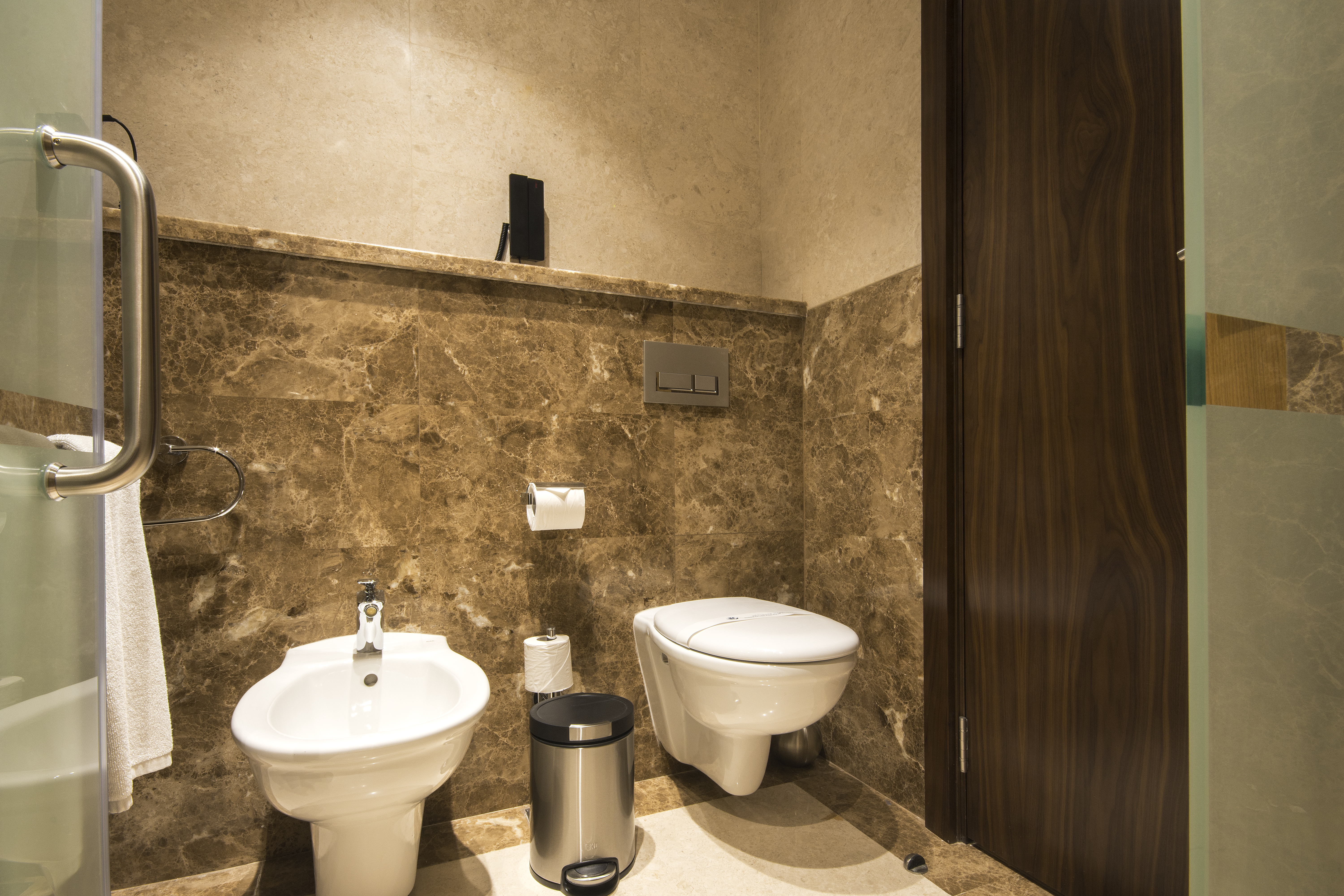 Double or Twin Standard