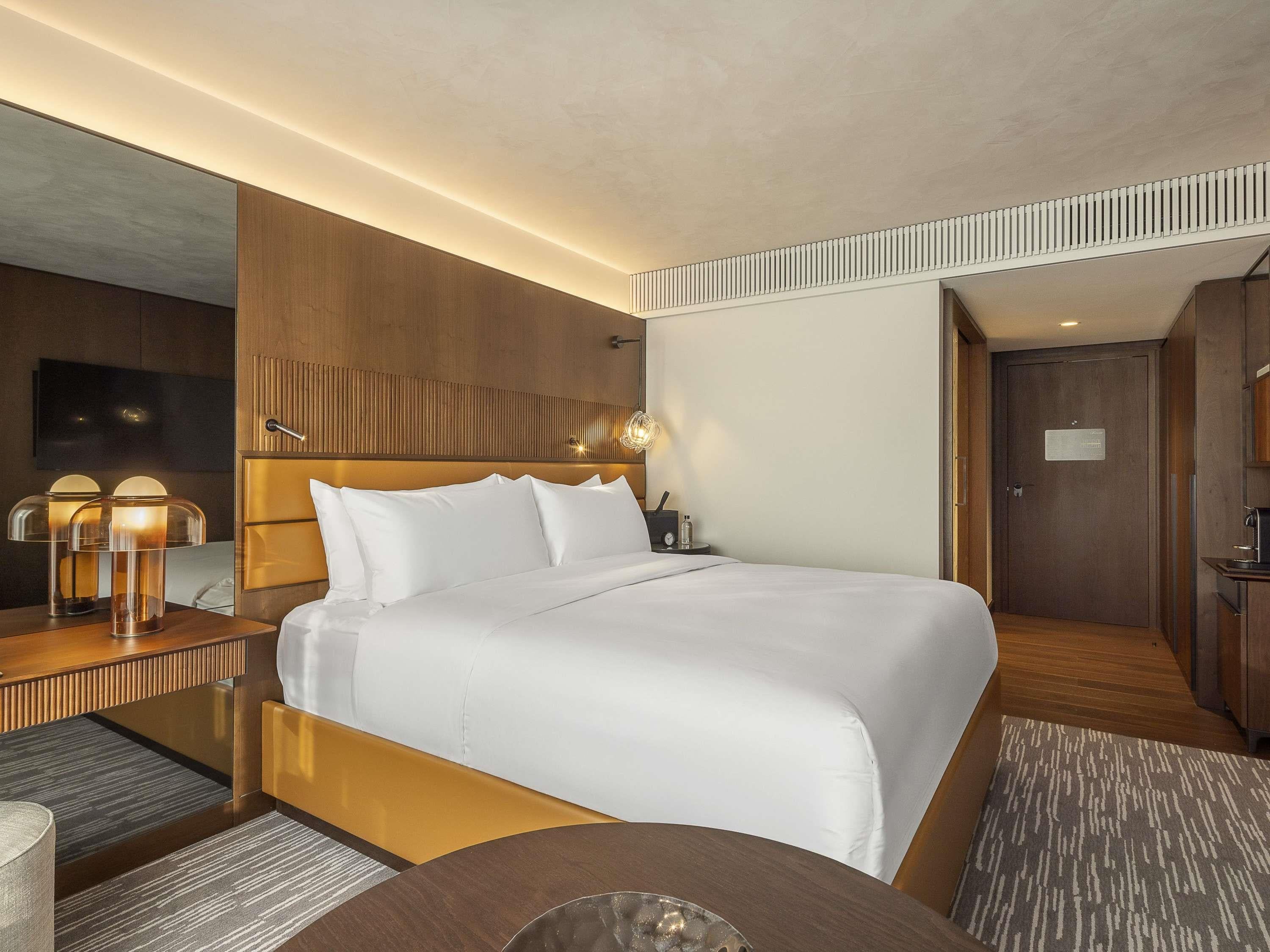 Double King Size Bed