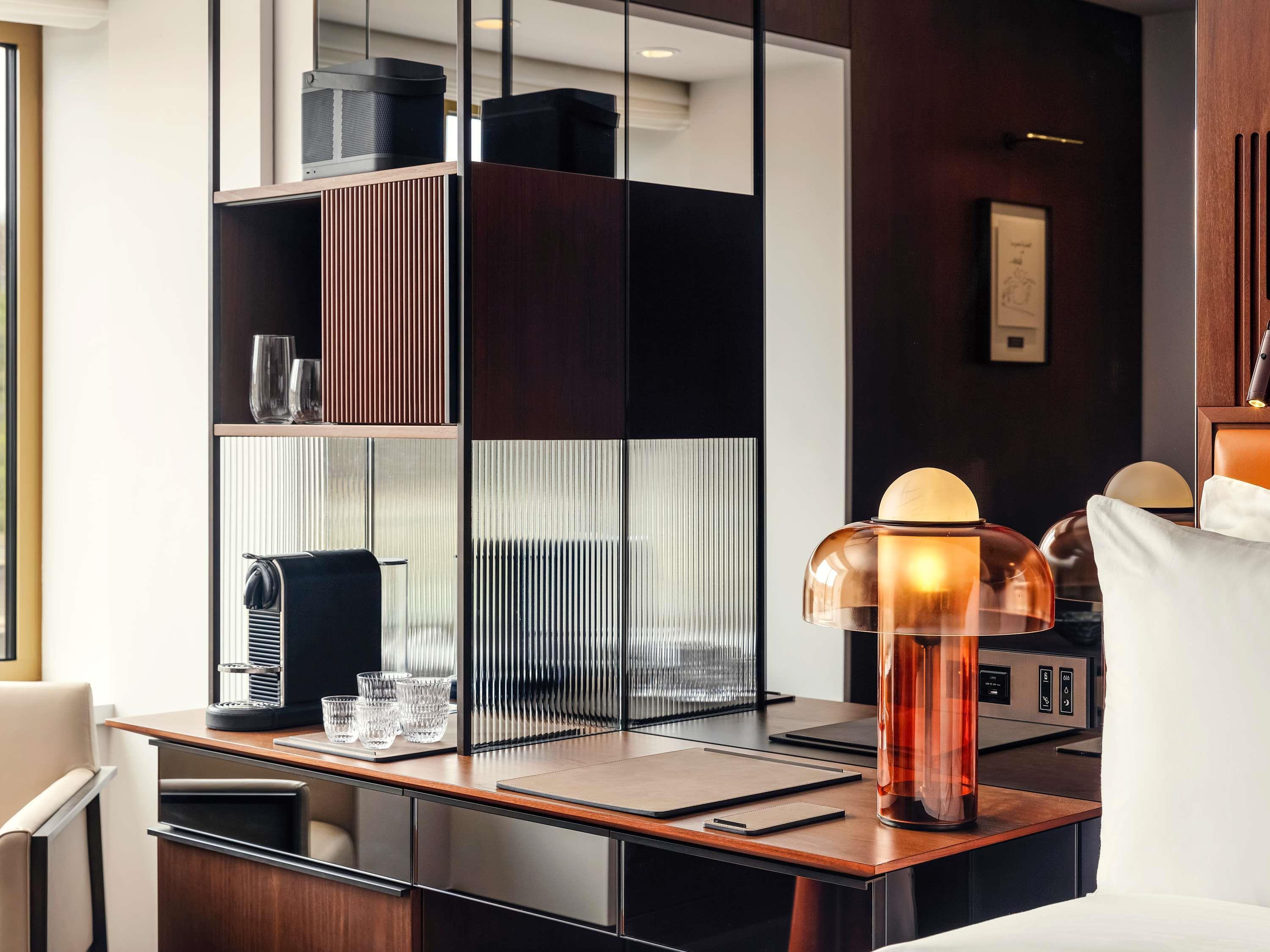 Double Deluxe King Bed