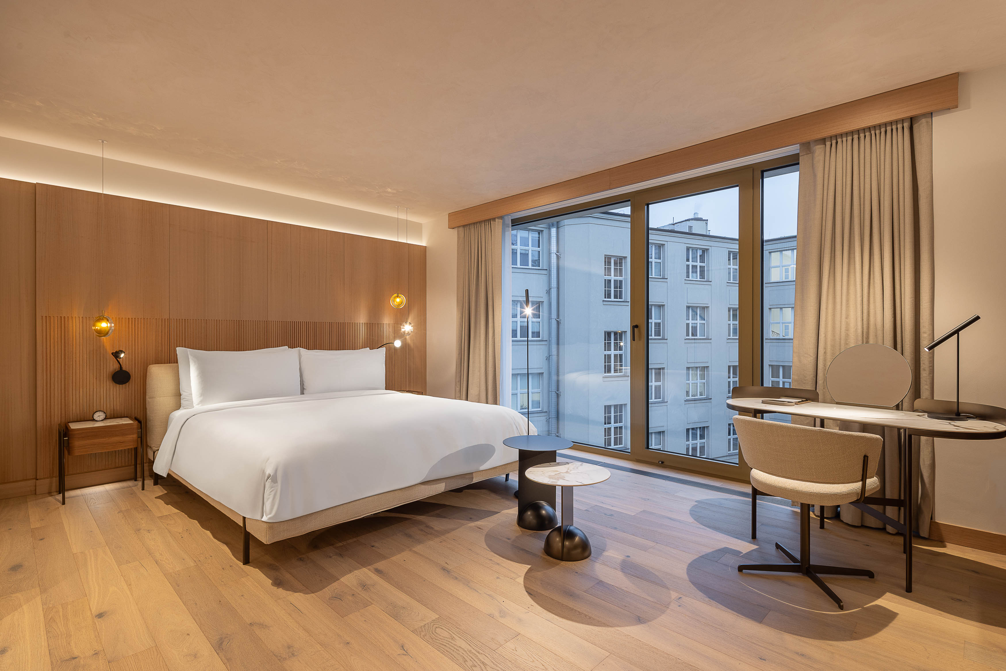 Studio King Size Bed