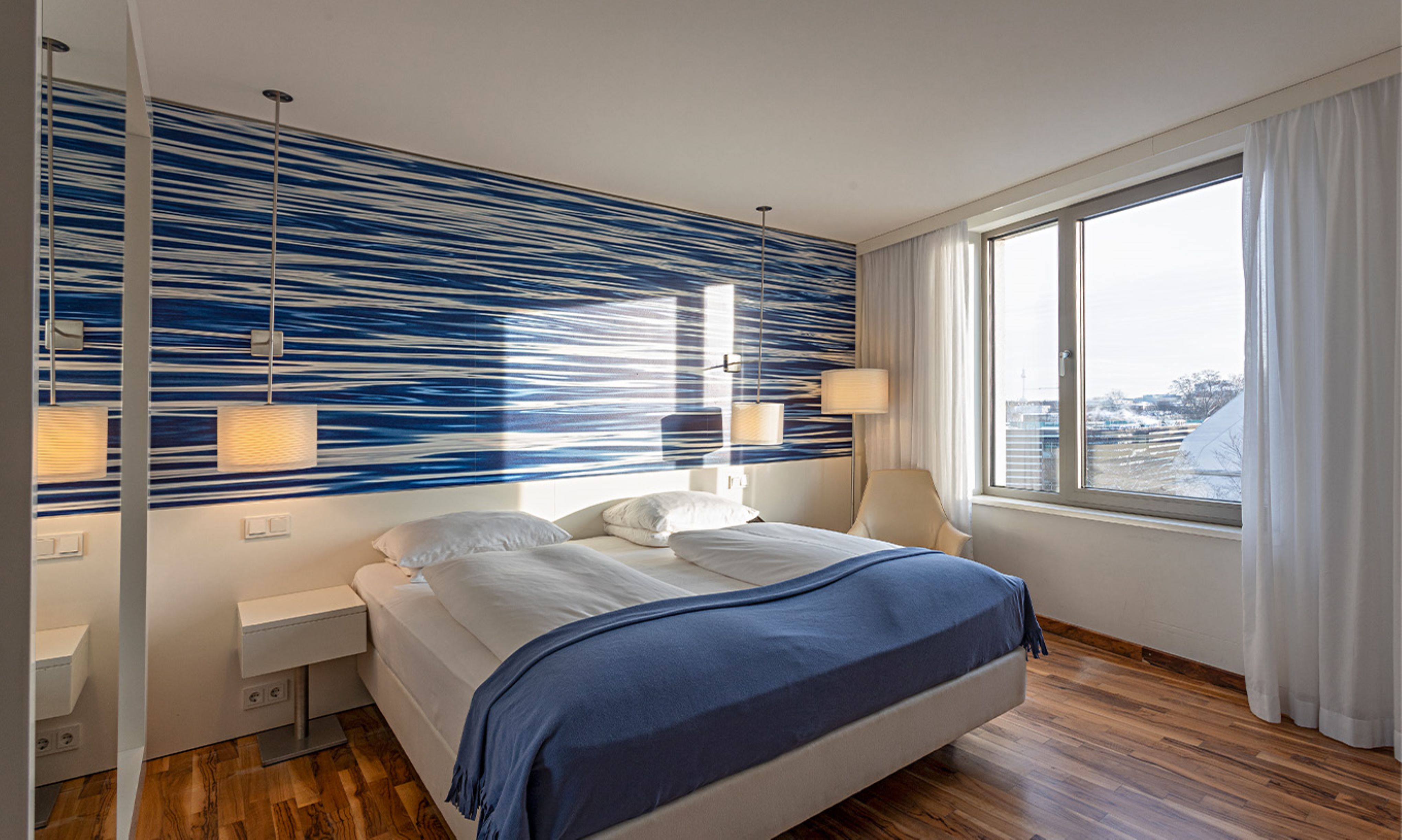 Single Deluxe with Views