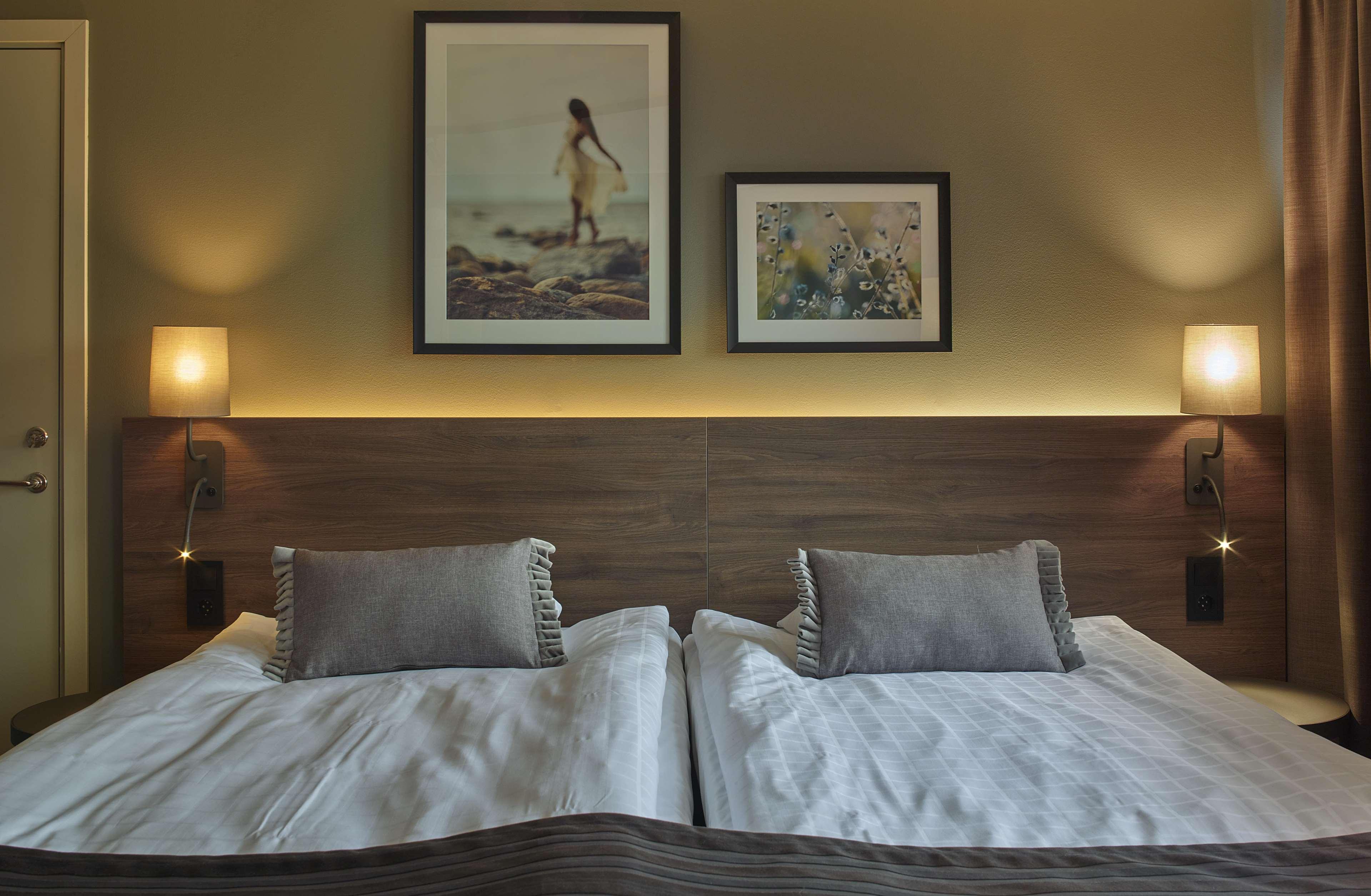 Double Single Queen Size Bed