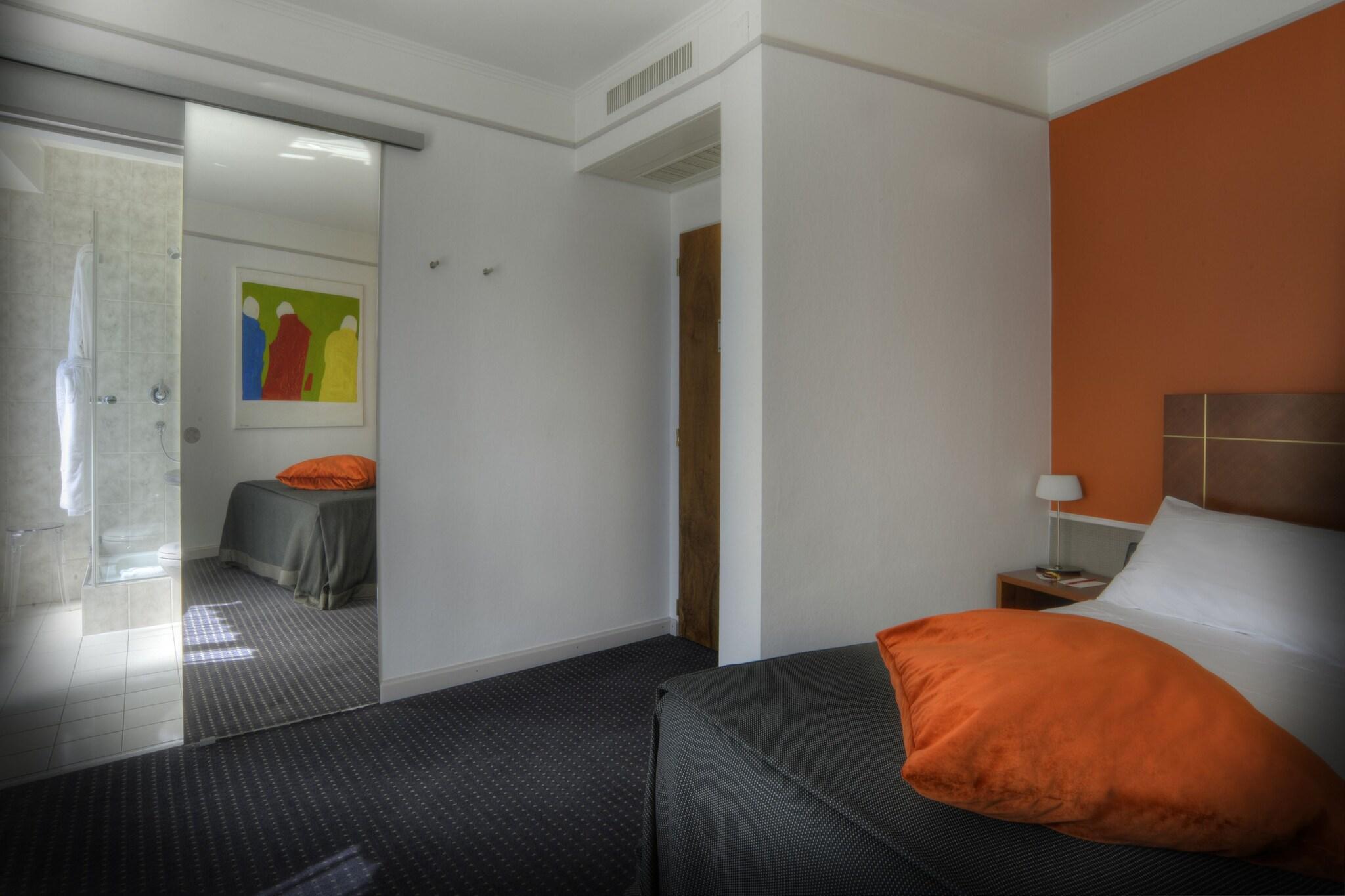 Double or Twin Two Beds