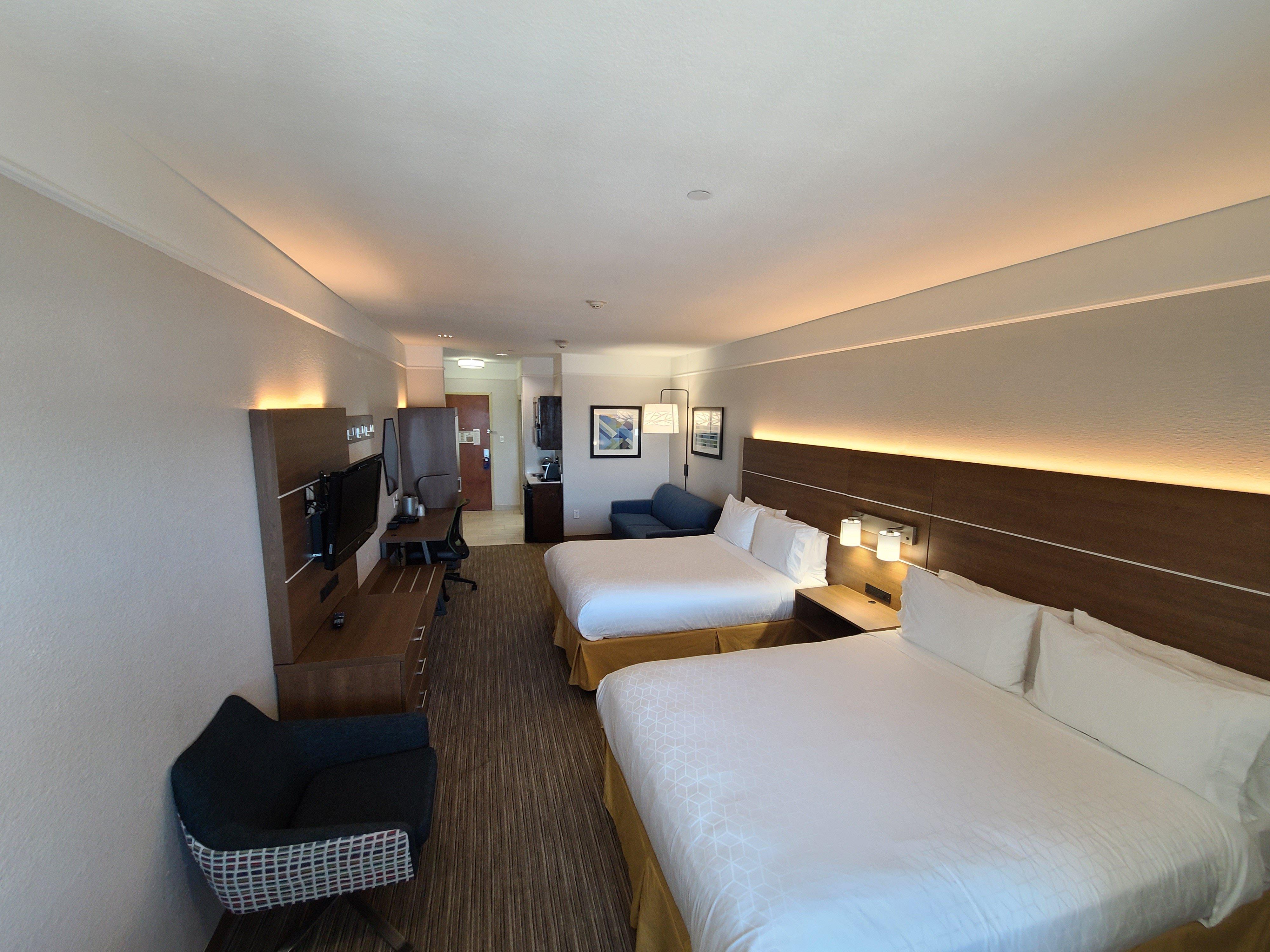 Suite Two Queen Beds One Bedroom