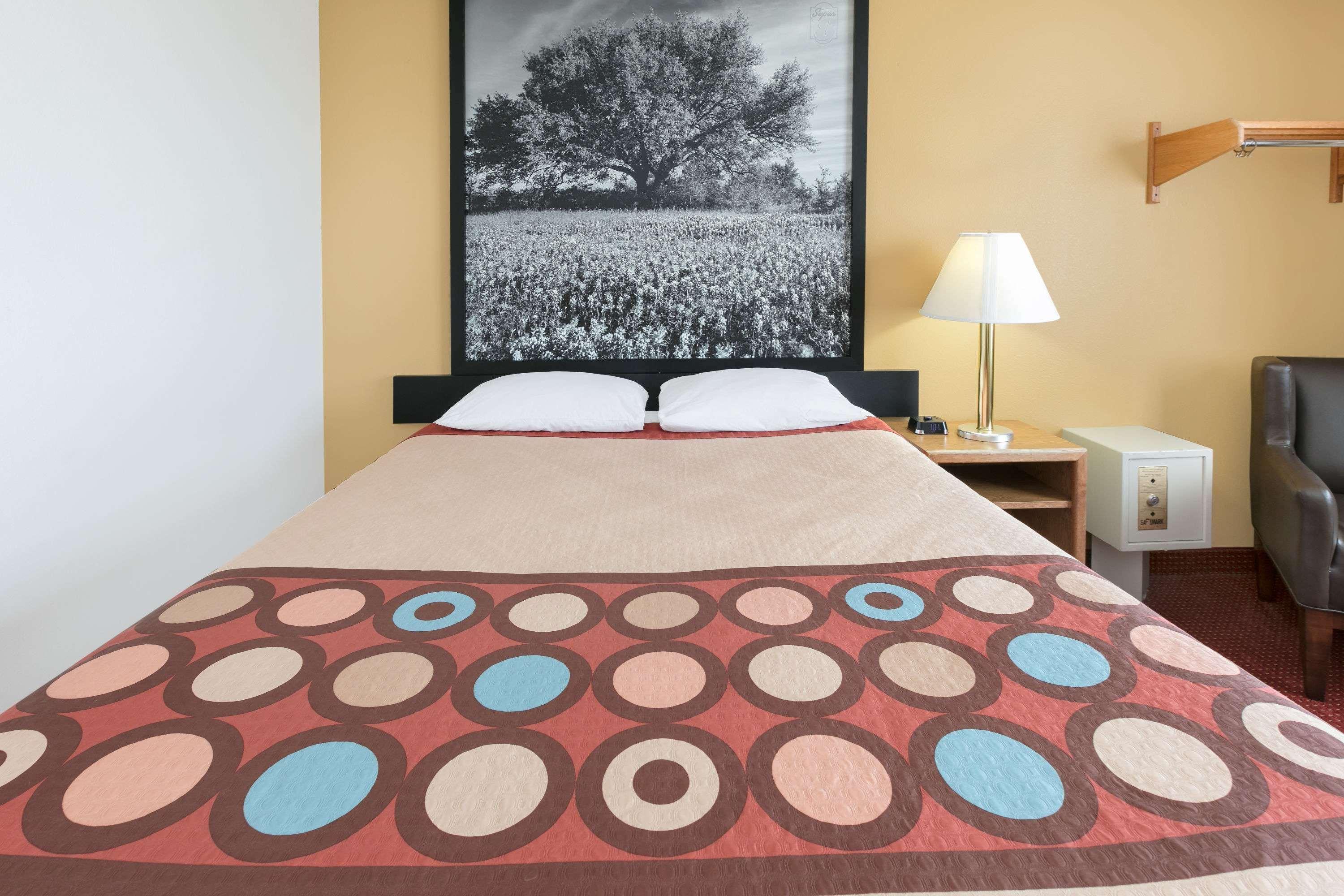 Double Queen Size Bed