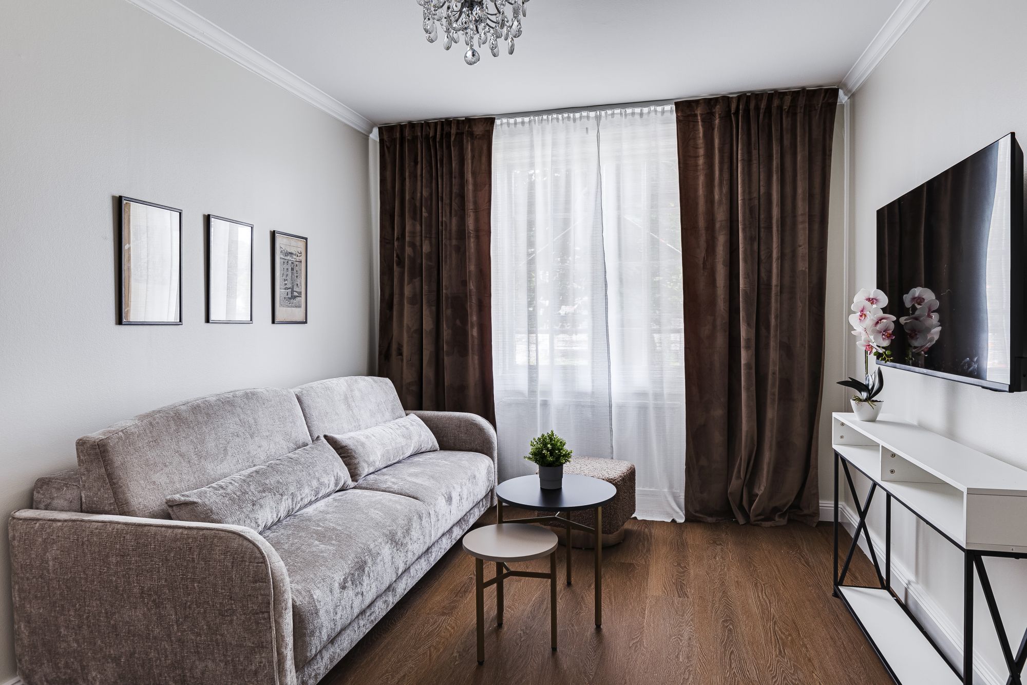 Suite Two Bedrooms One Bathroom