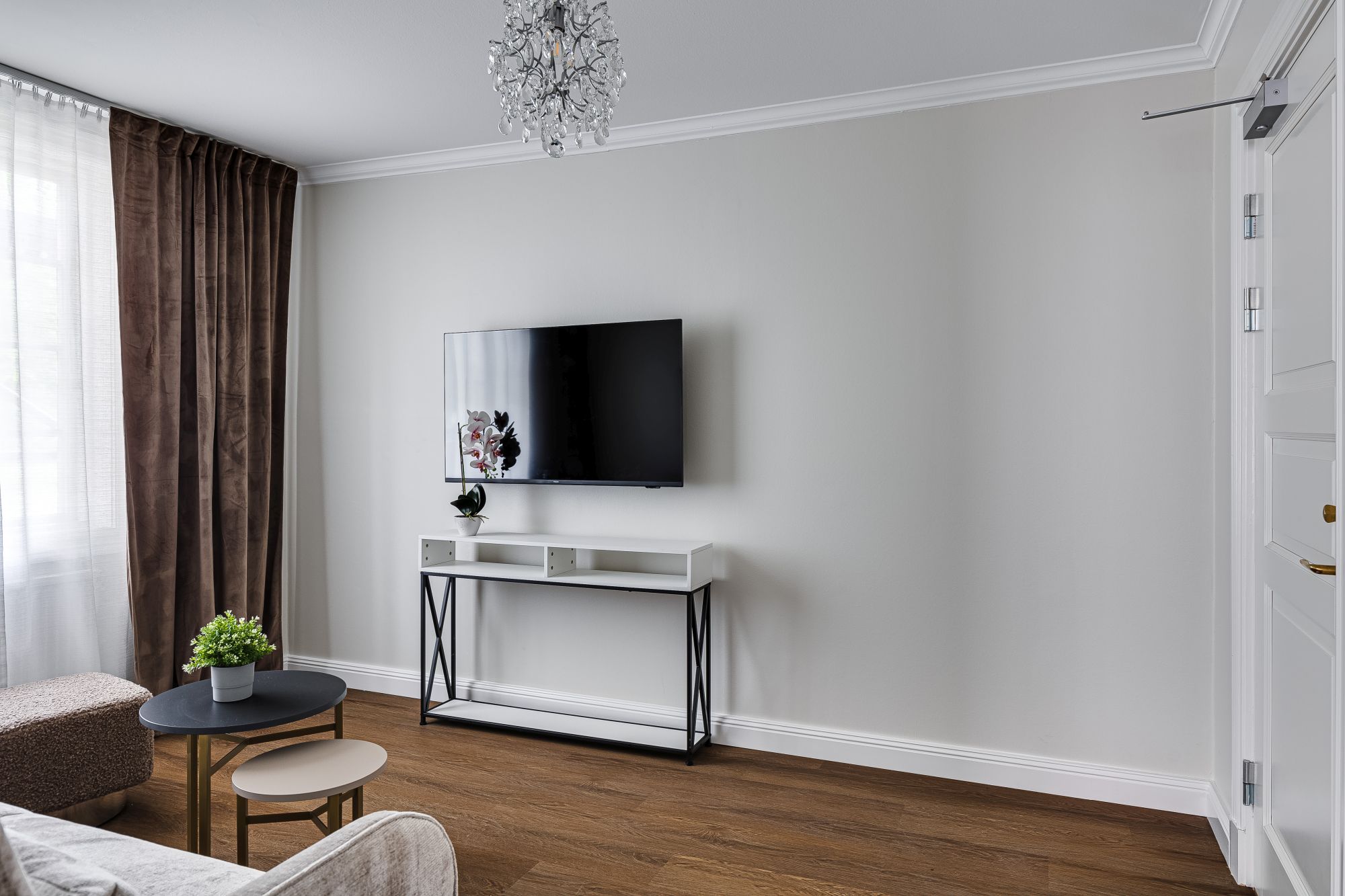 Suite Two Bedrooms One Bathroom