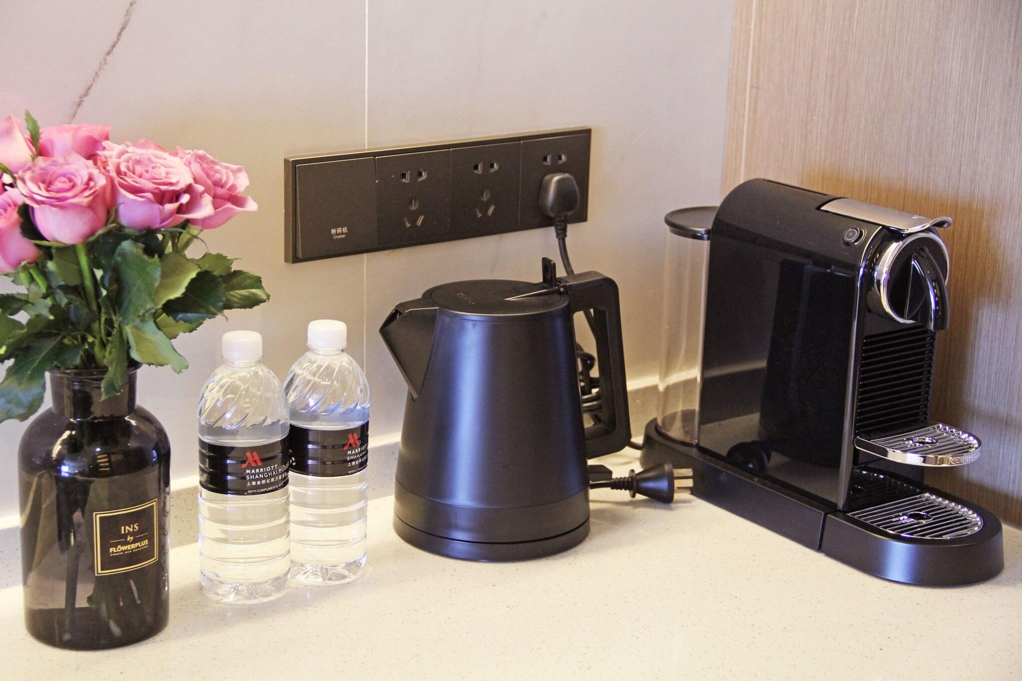 Studio King Size Bed