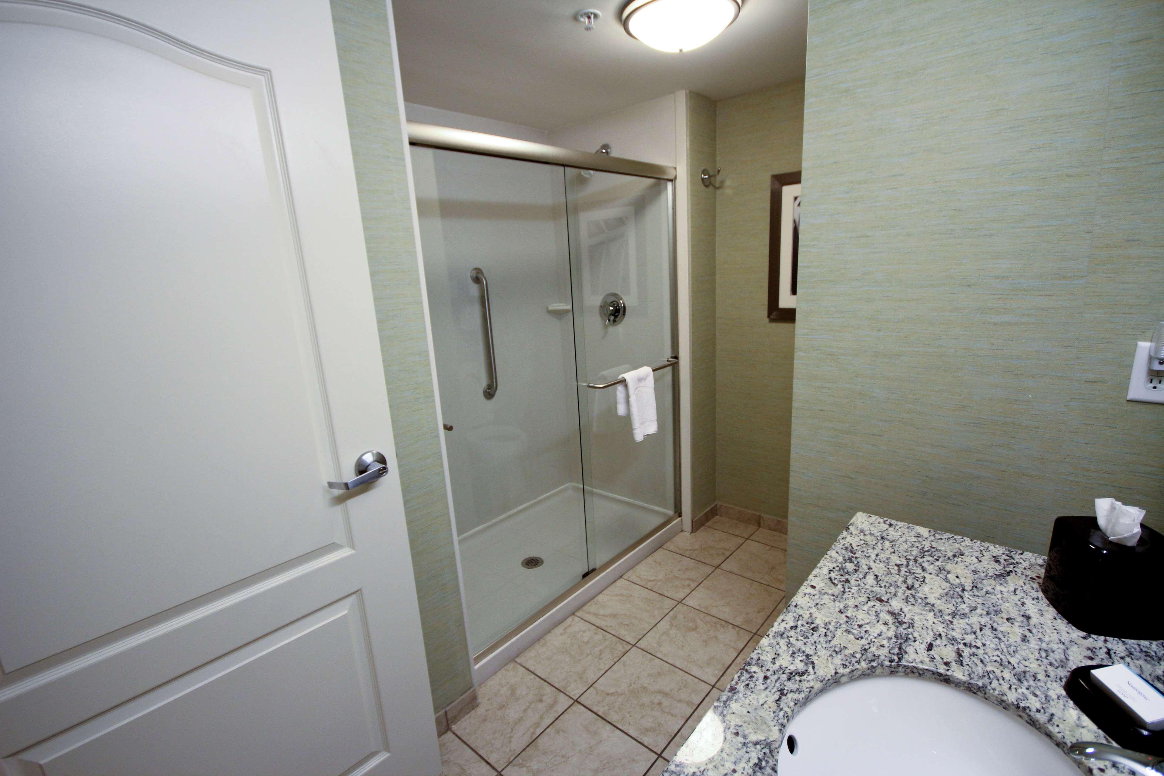 Double King Bed Non Smoking