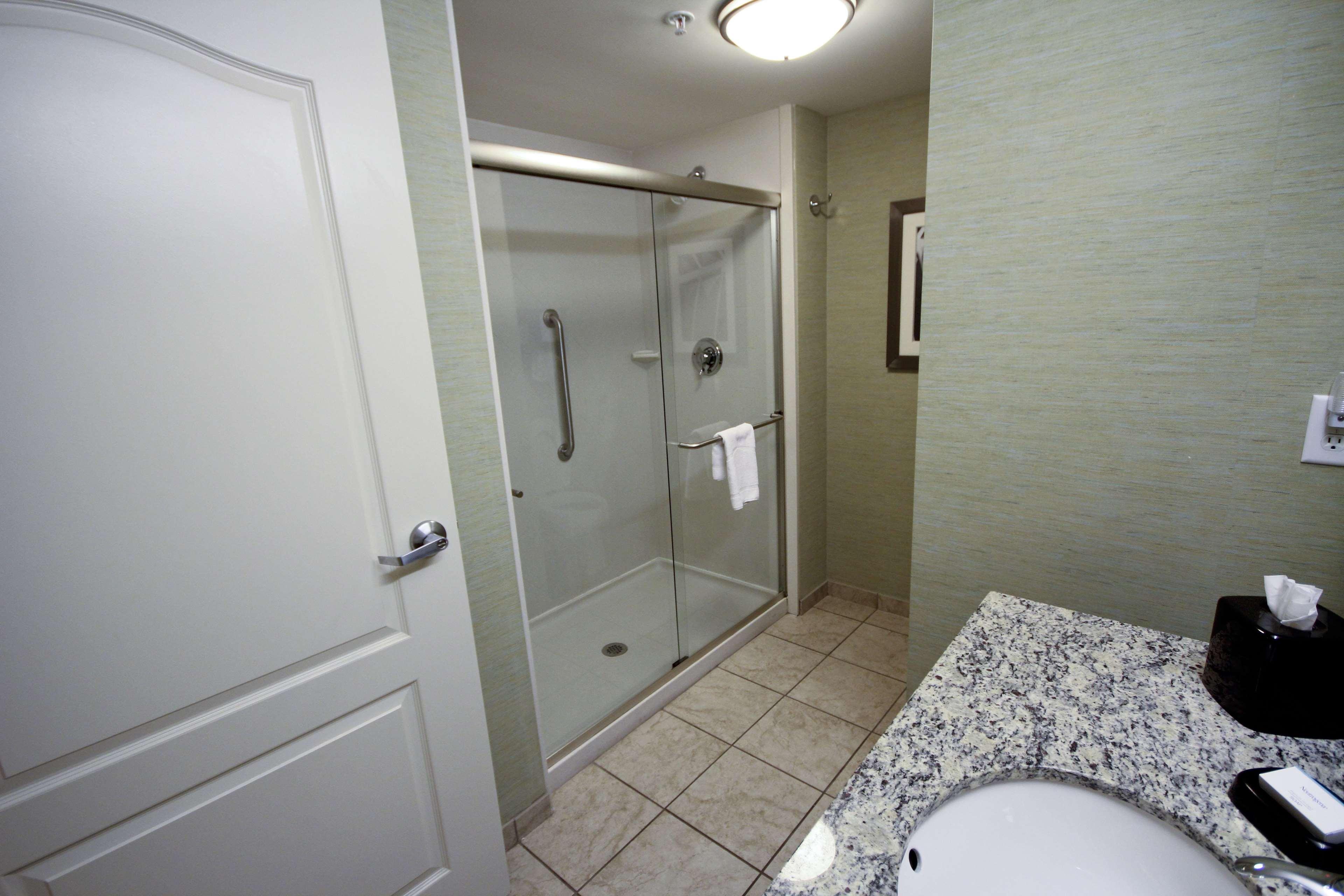 Double King Bed Non Smoking