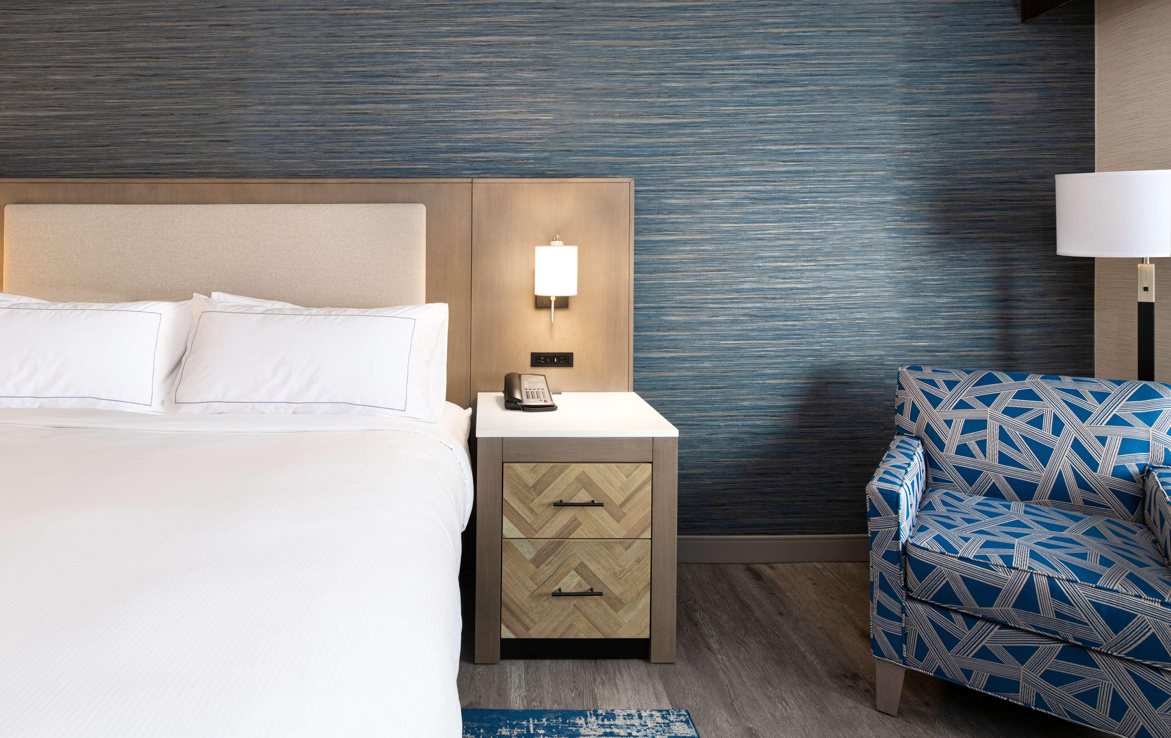 Double King Bed Non Smoking