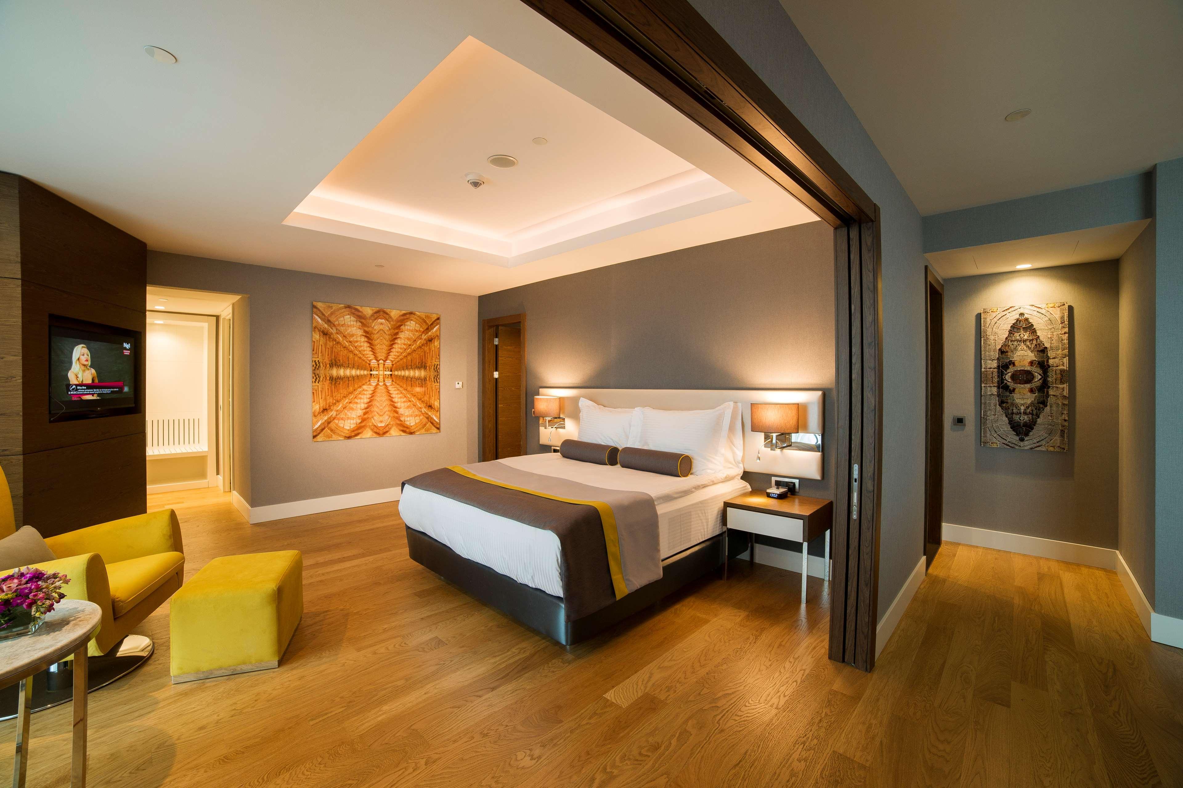 Junior Suite Mountain View