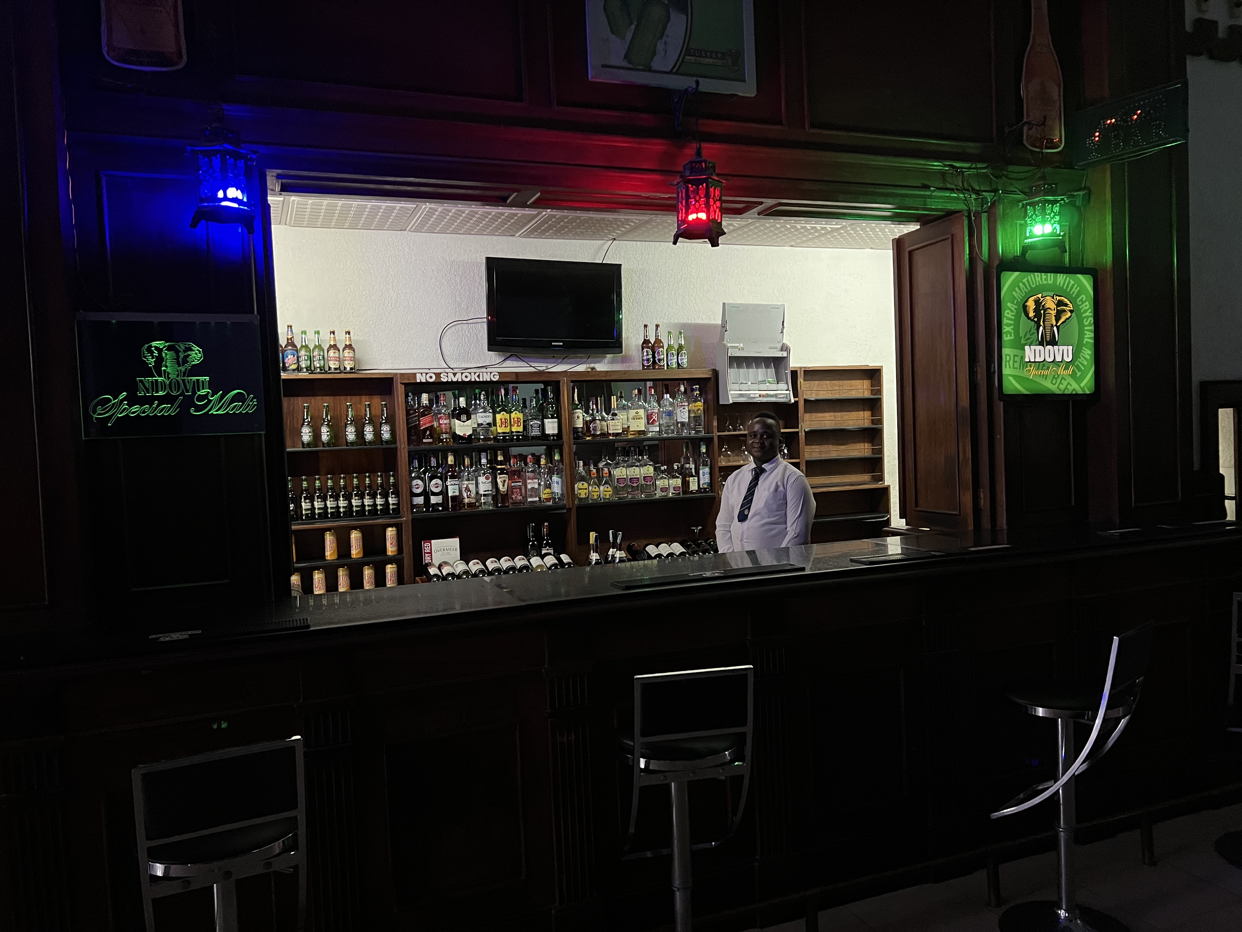 Bar