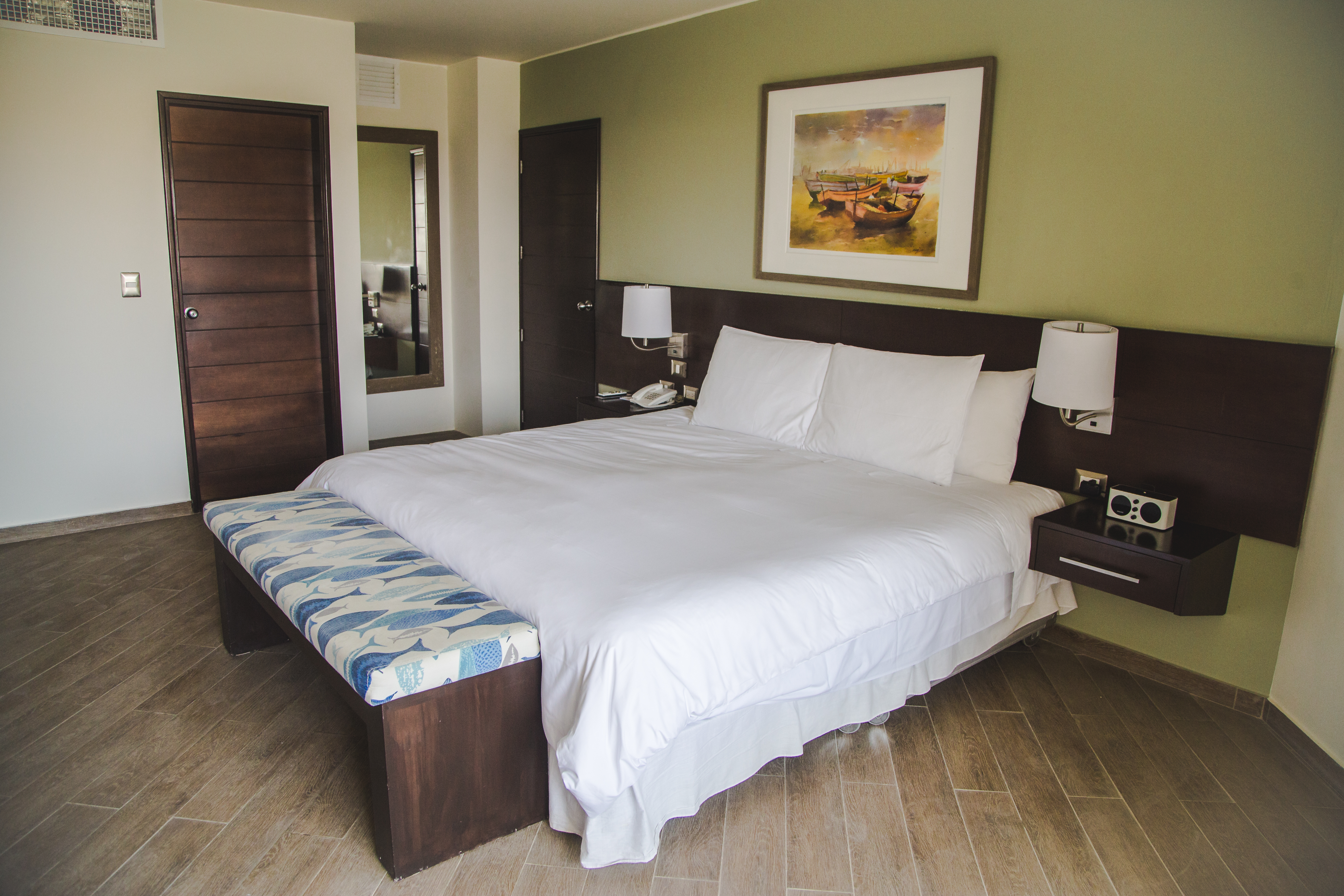 Double Deluxe King Bed