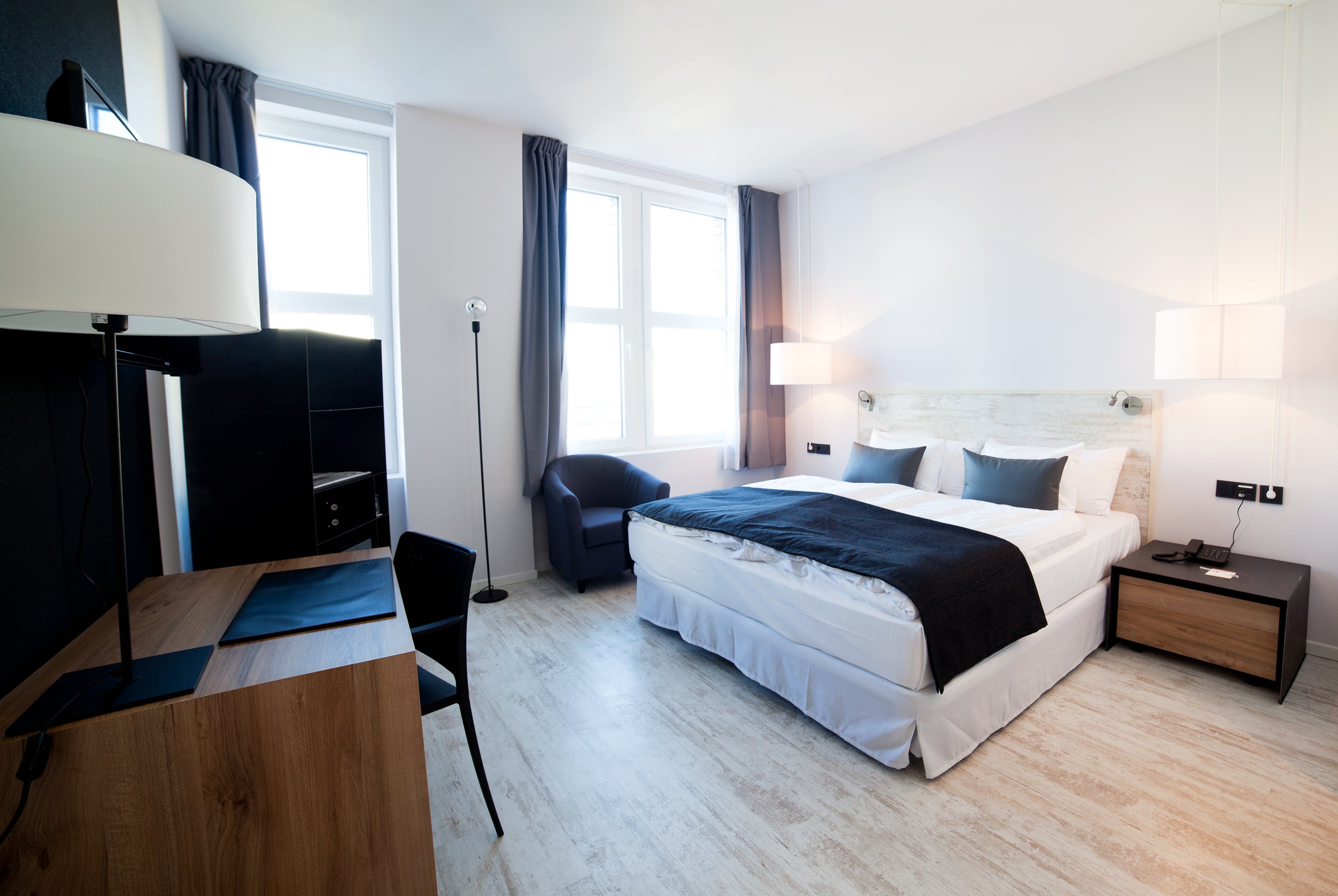 Double or Twin Standard