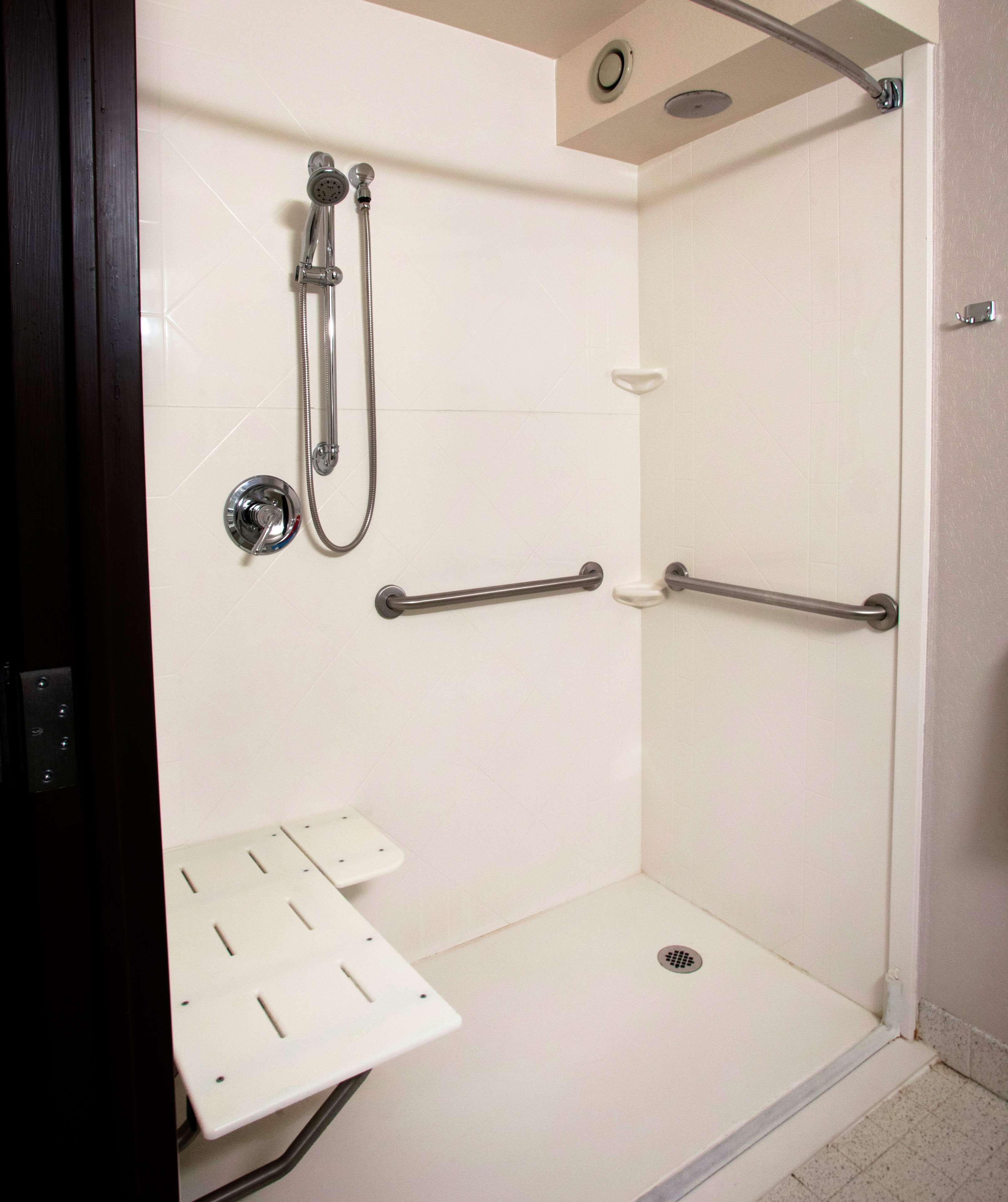 Double King Bed Non Smoking