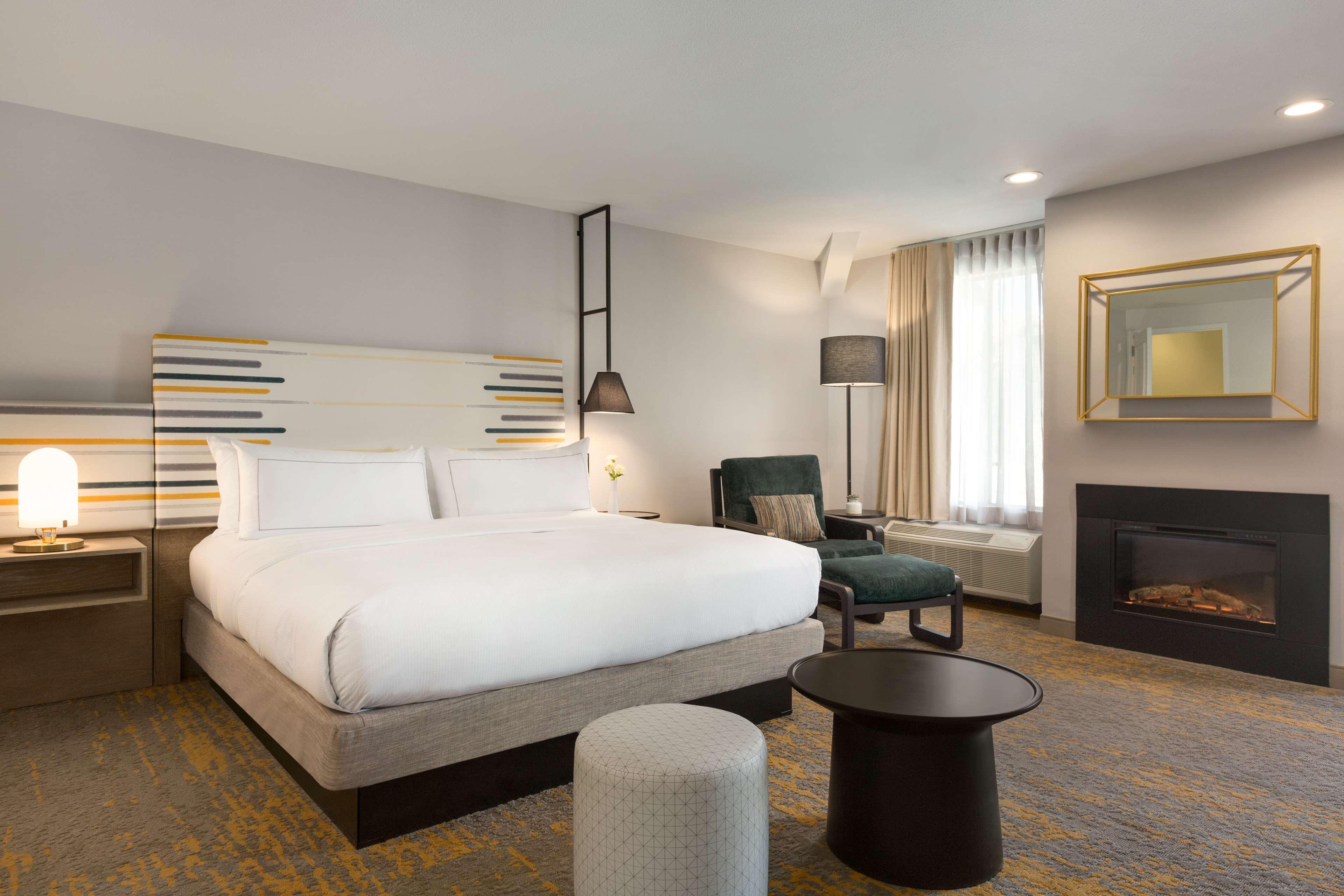 Junior Suite King Size Bed