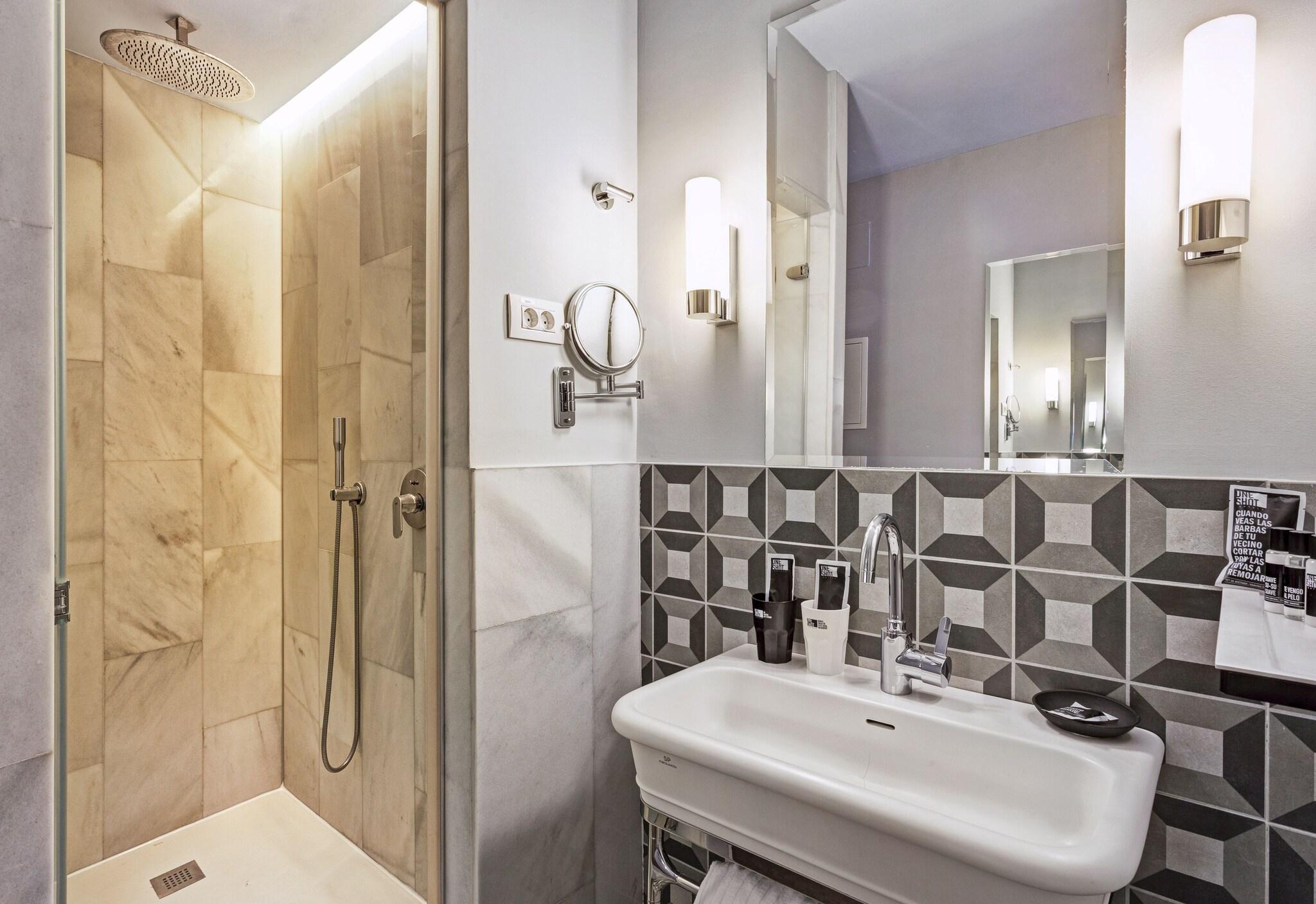 Double or Twin Standard