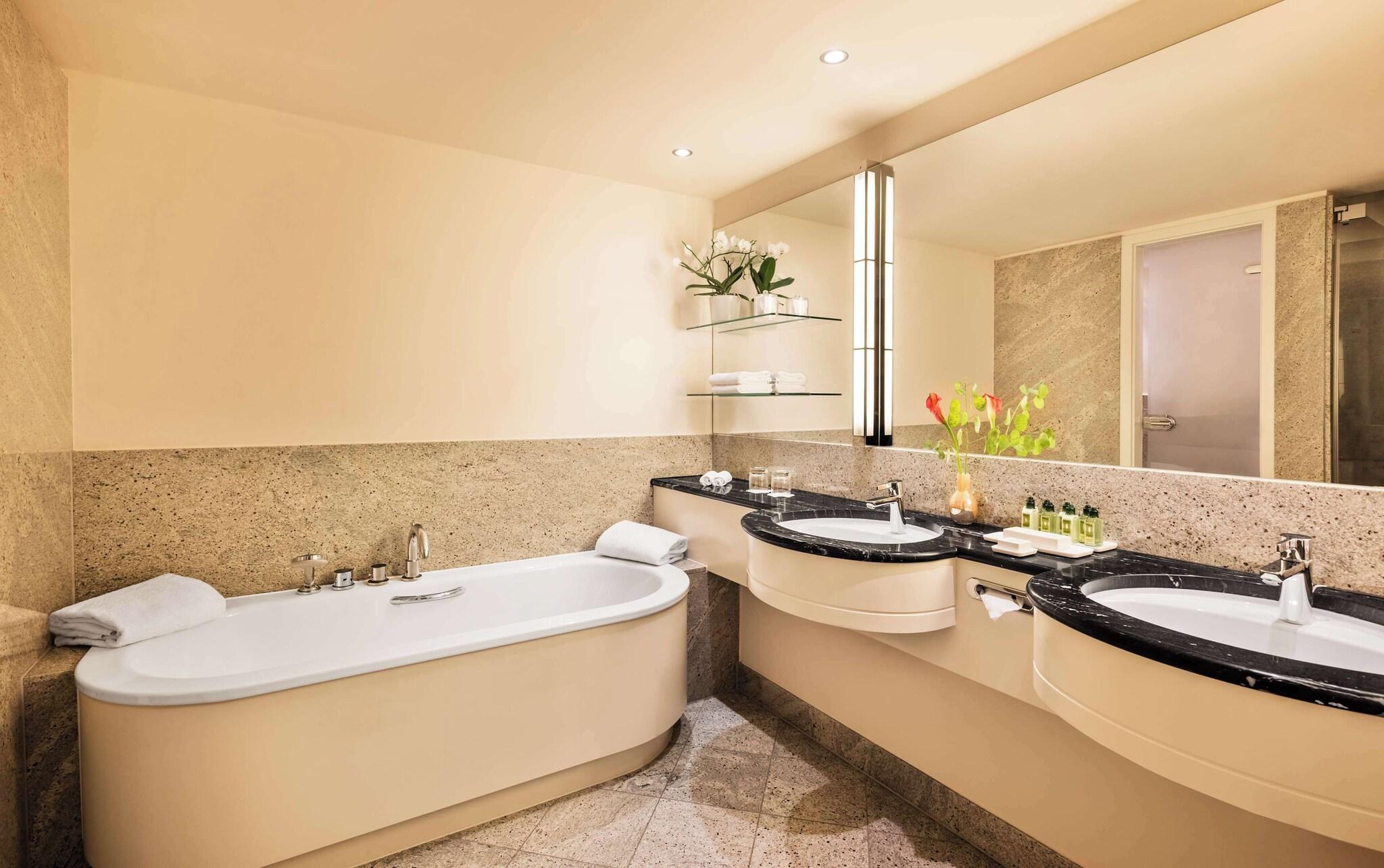 Suite with Double Bed