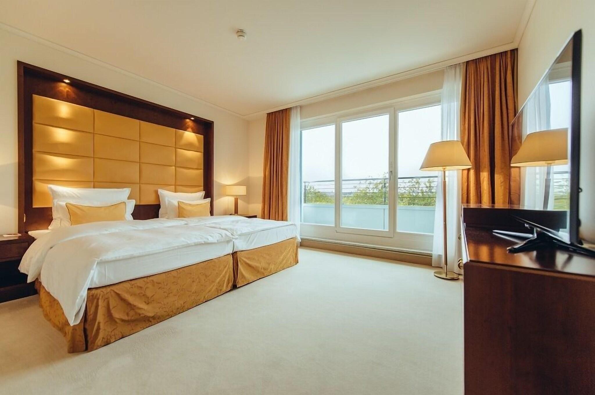 Suite with Double Bed