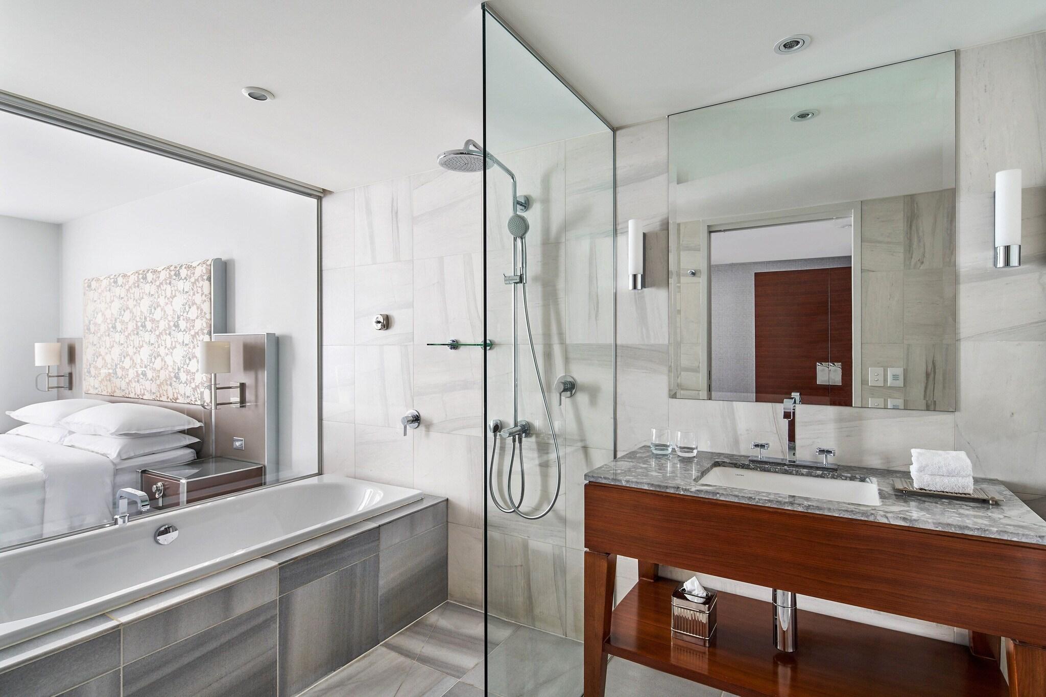 Suite Executive City View