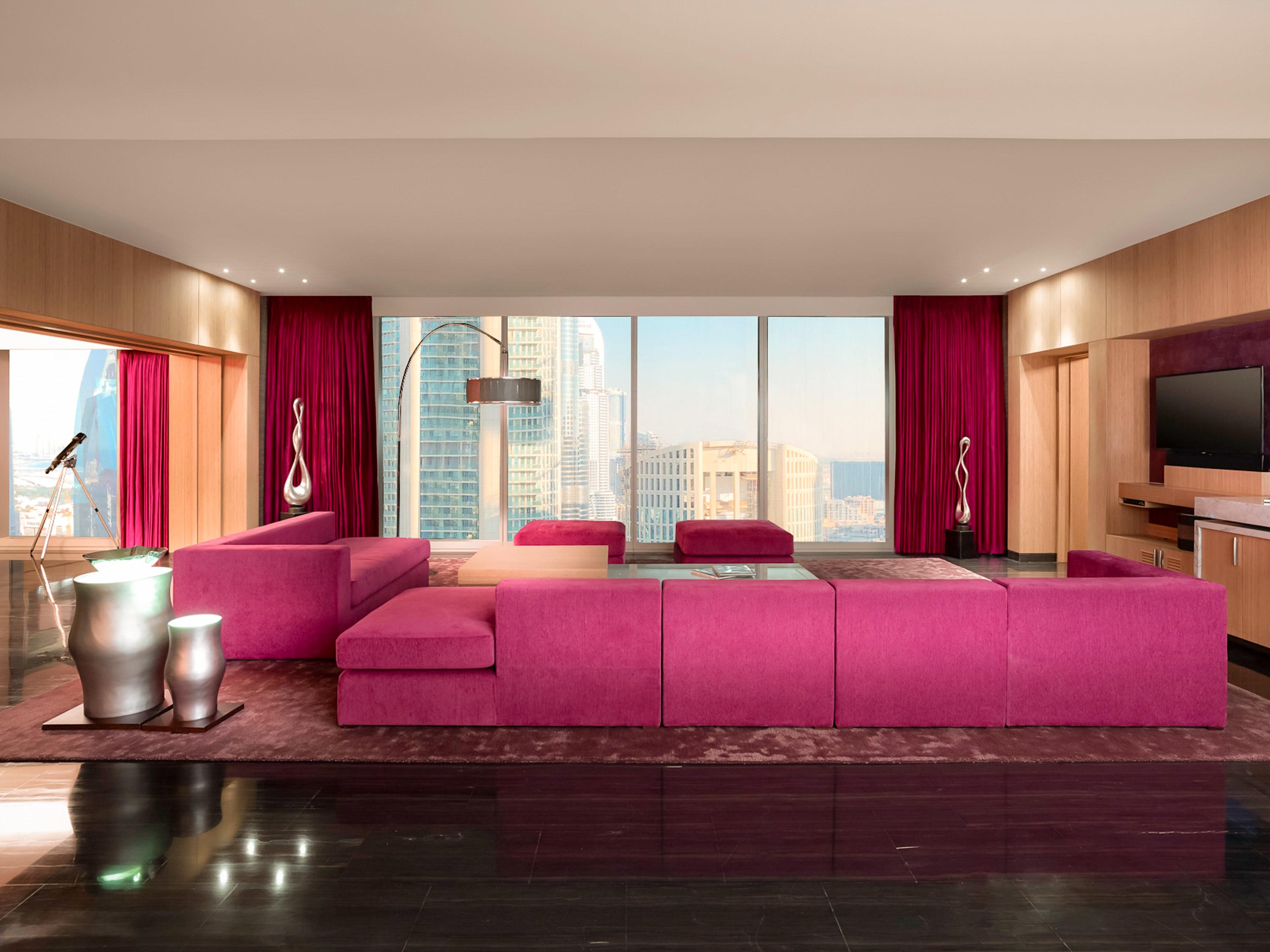 Suite King Size Bed