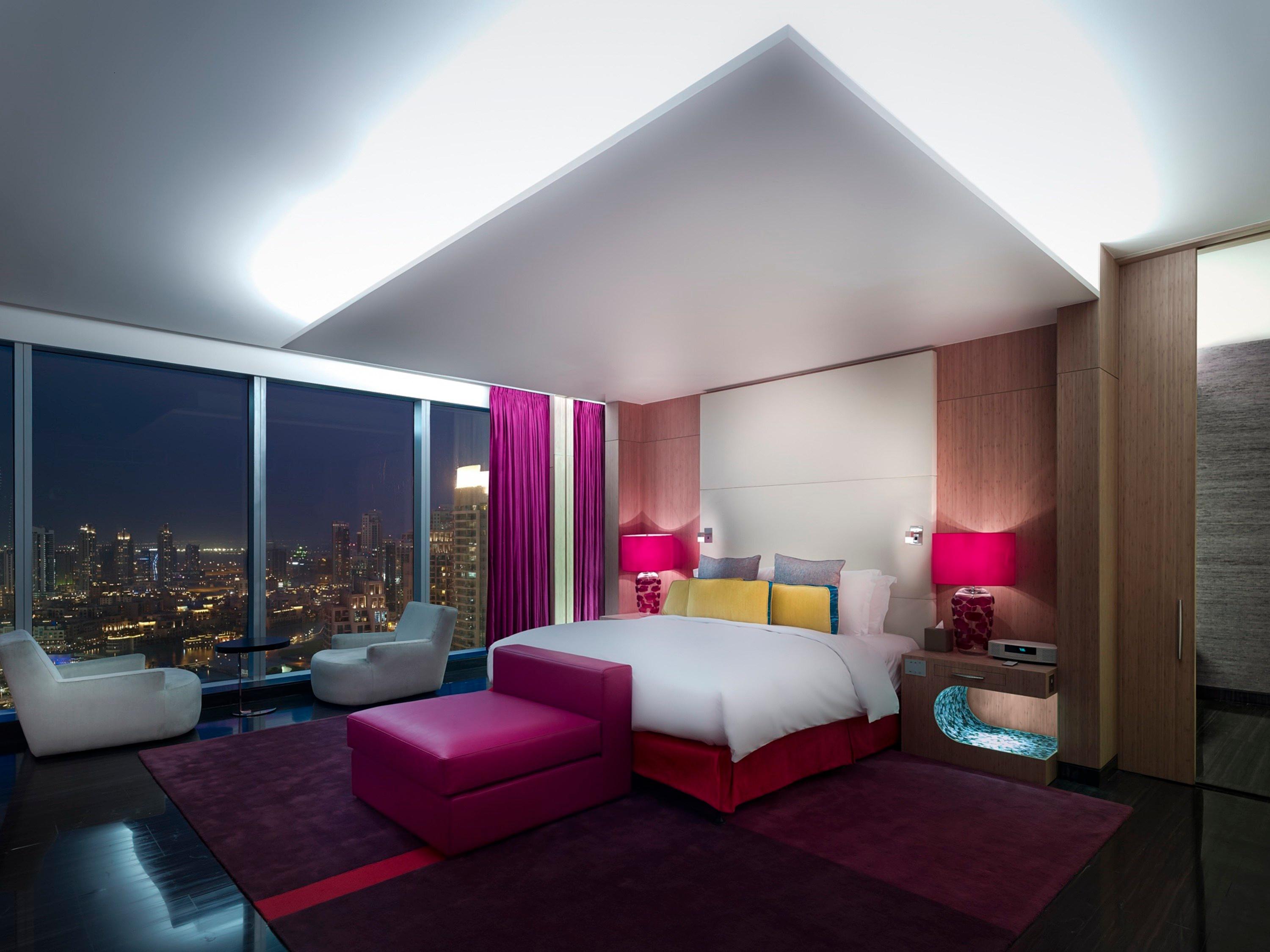 Suite King Size Bed