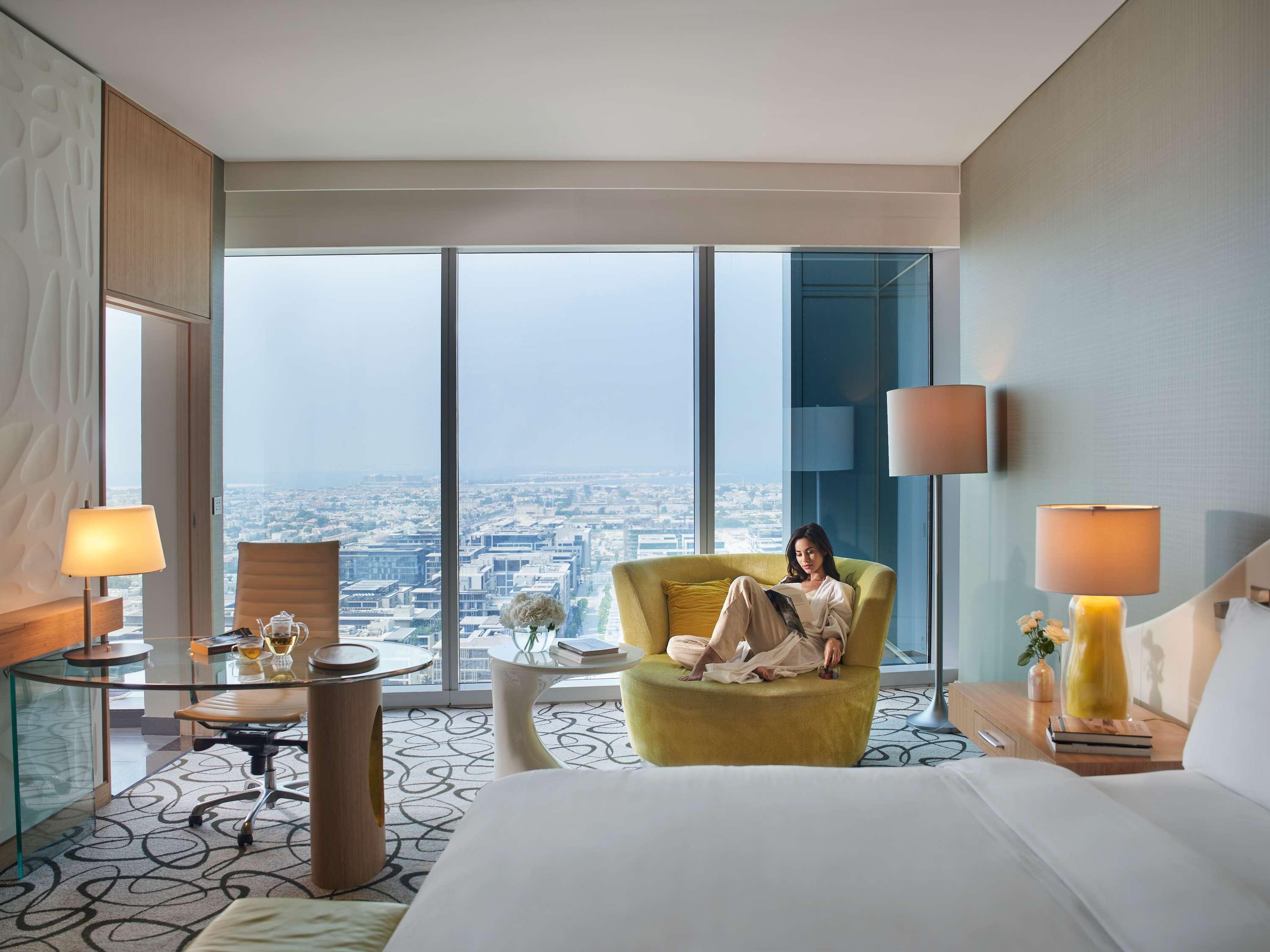 Suite Deluxe King Bed