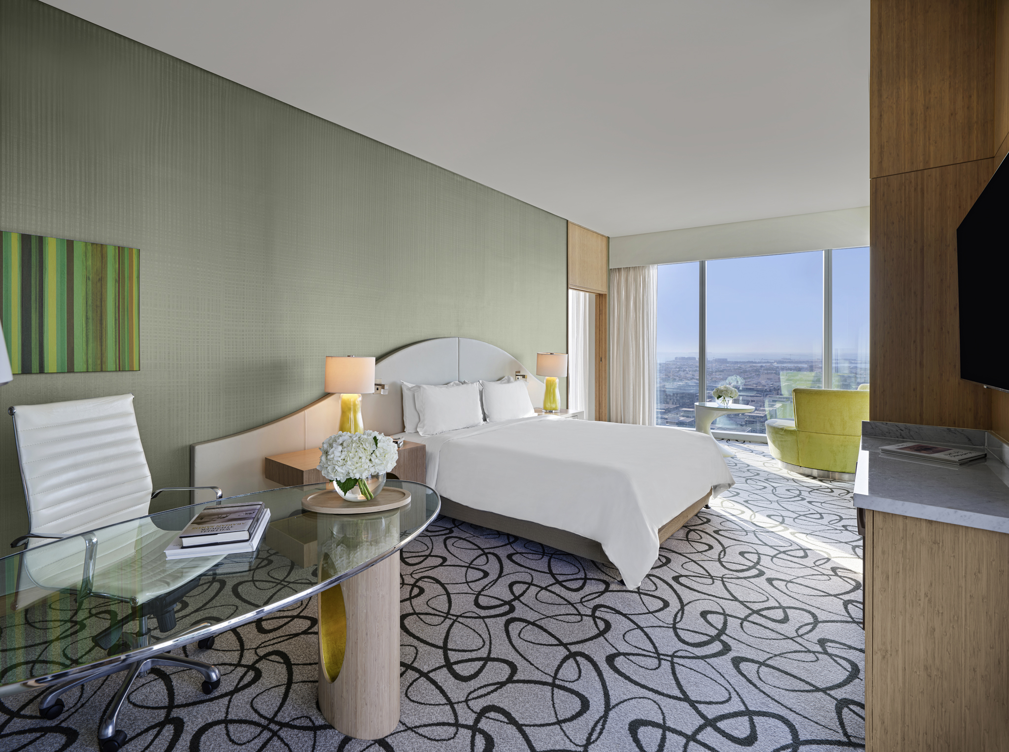 Suite Deluxe King Bed