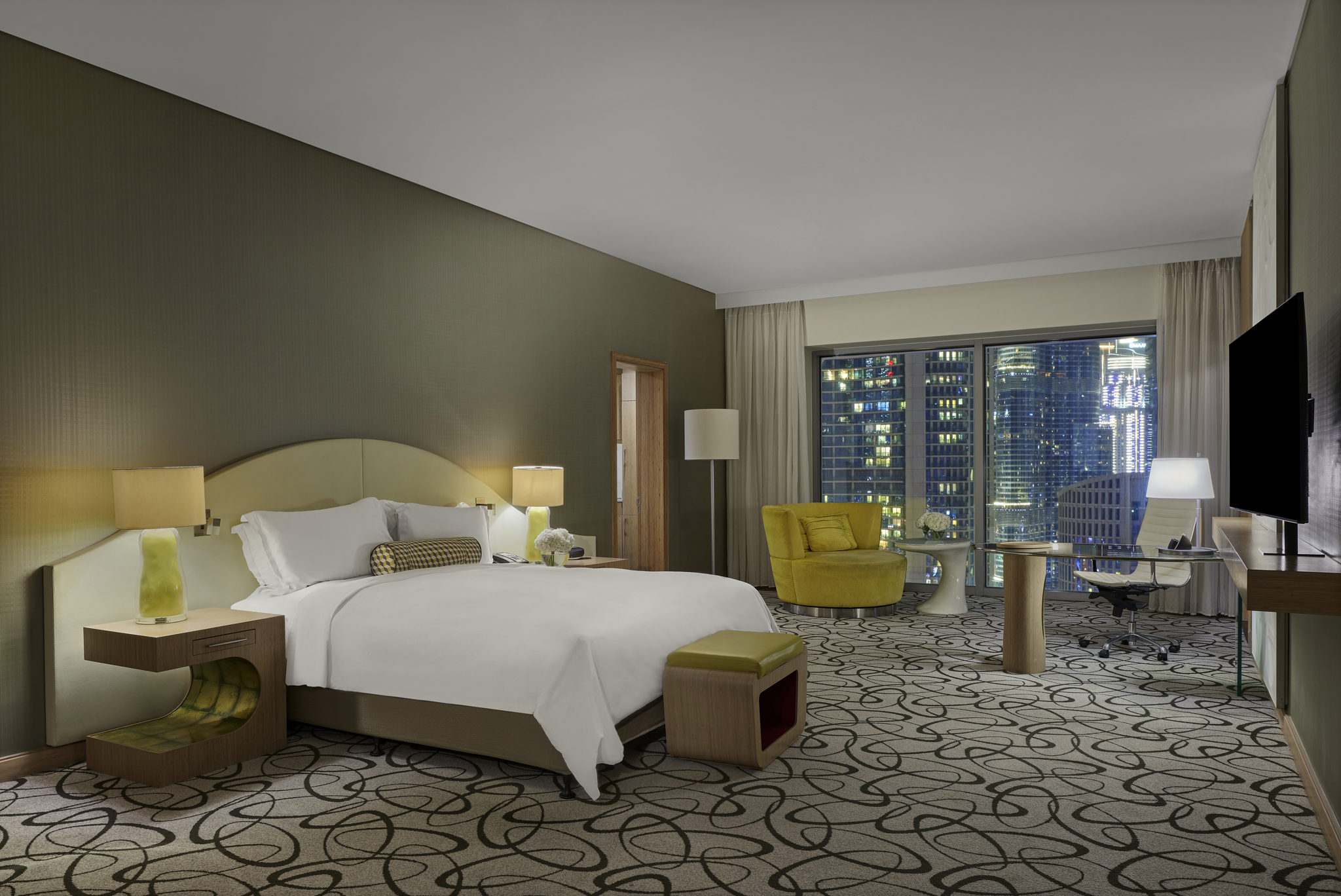 Junior Suite King Size Bed