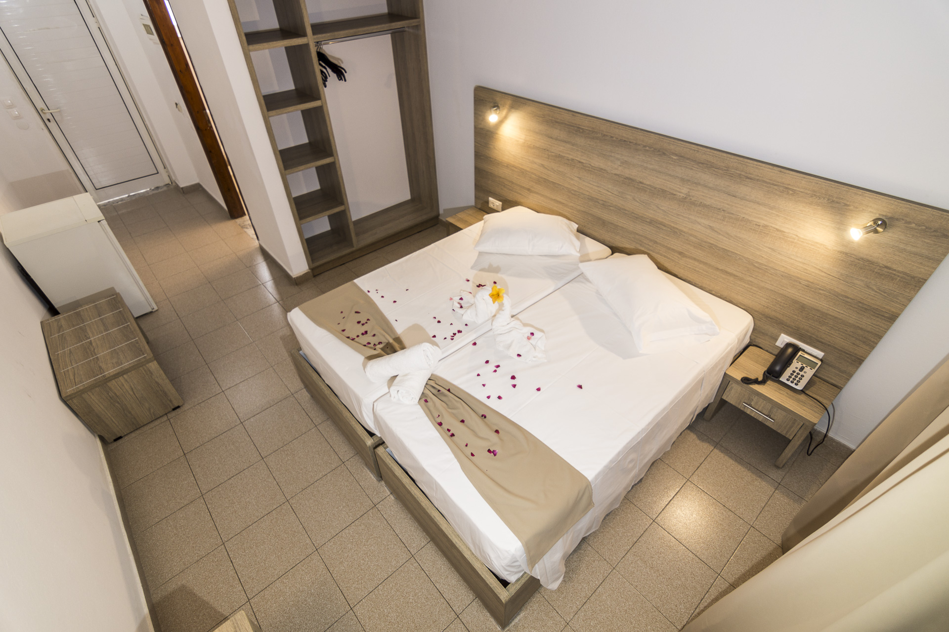 Double or Twin Standard