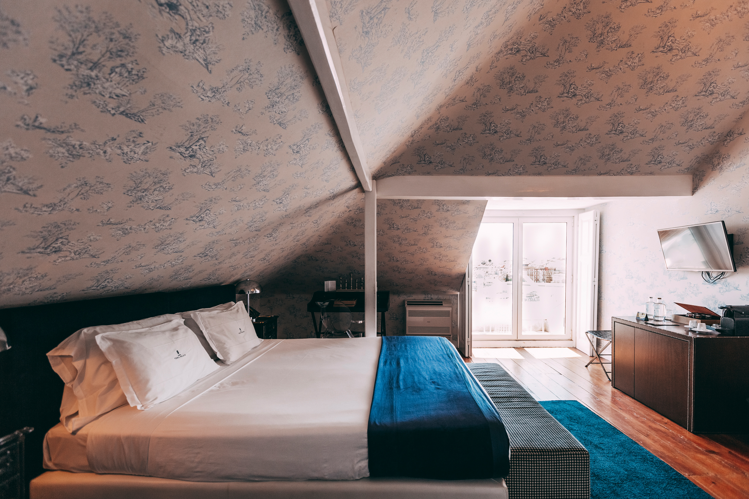 Double Luxury City View