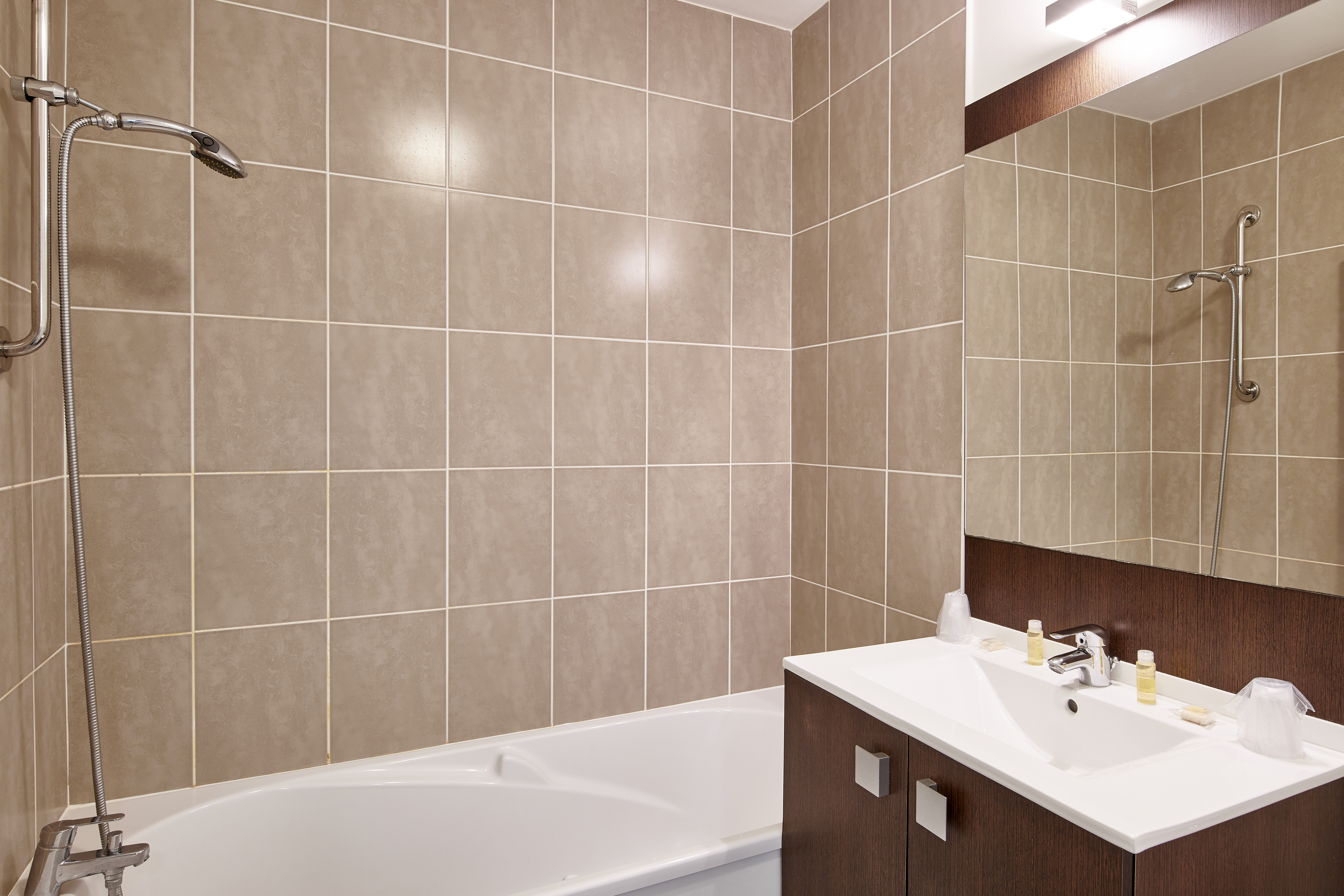 Apartment Capacity 6