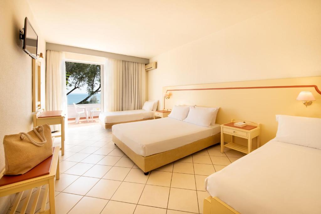 Quadruple Garden View