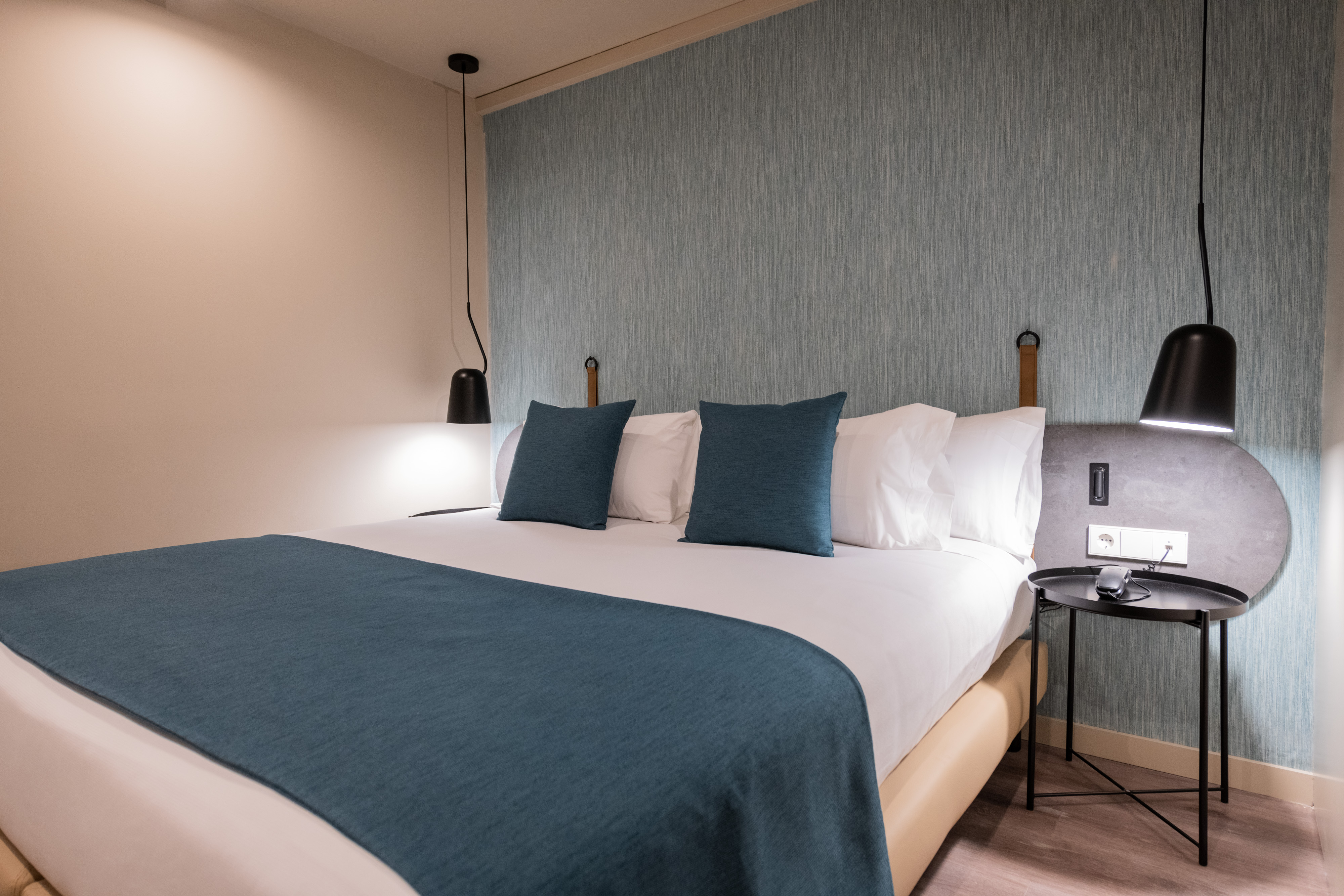 Double or Twin Standard