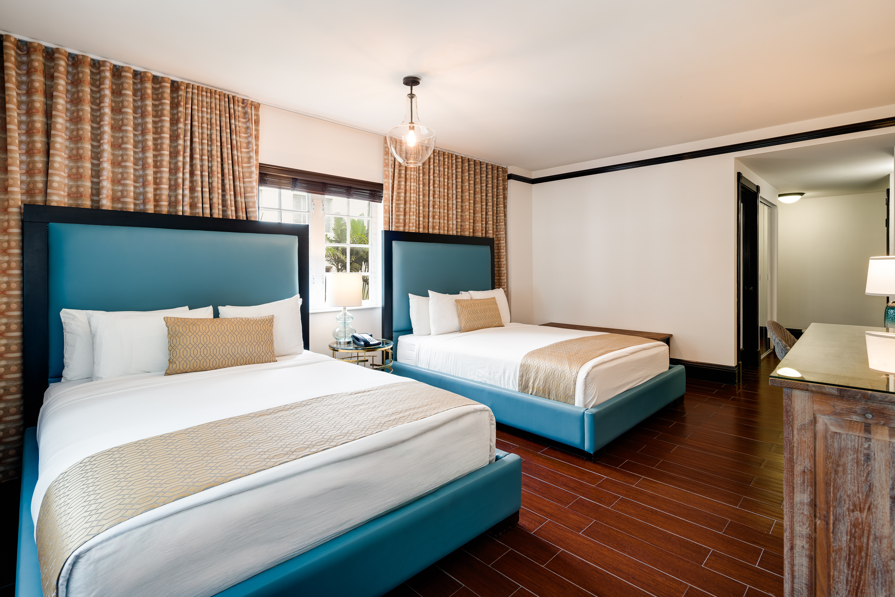 Double Two Queen Beds