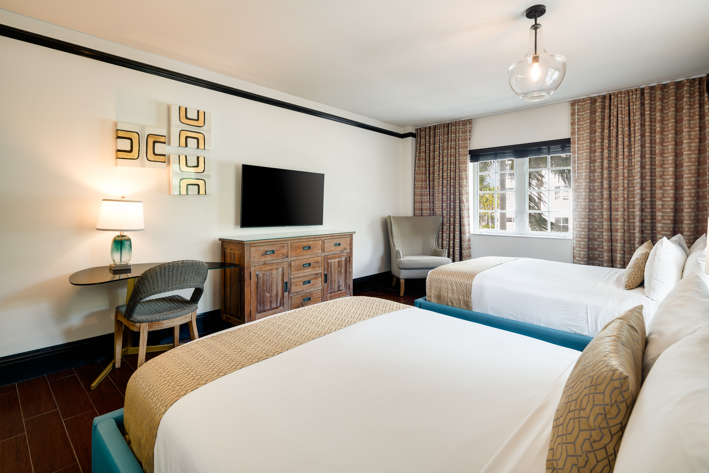 Double Two Queen Beds