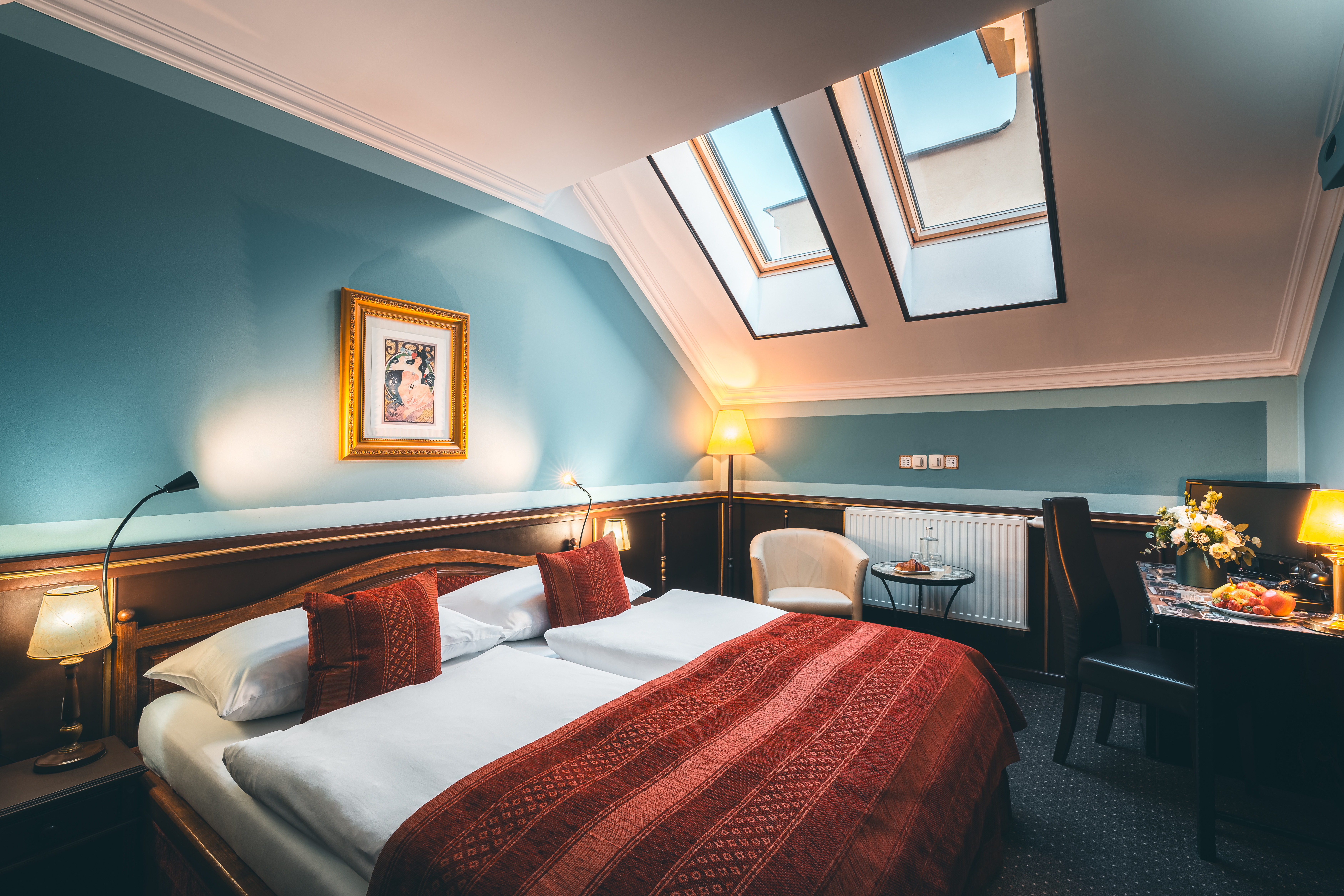 Double Queen Size Bed