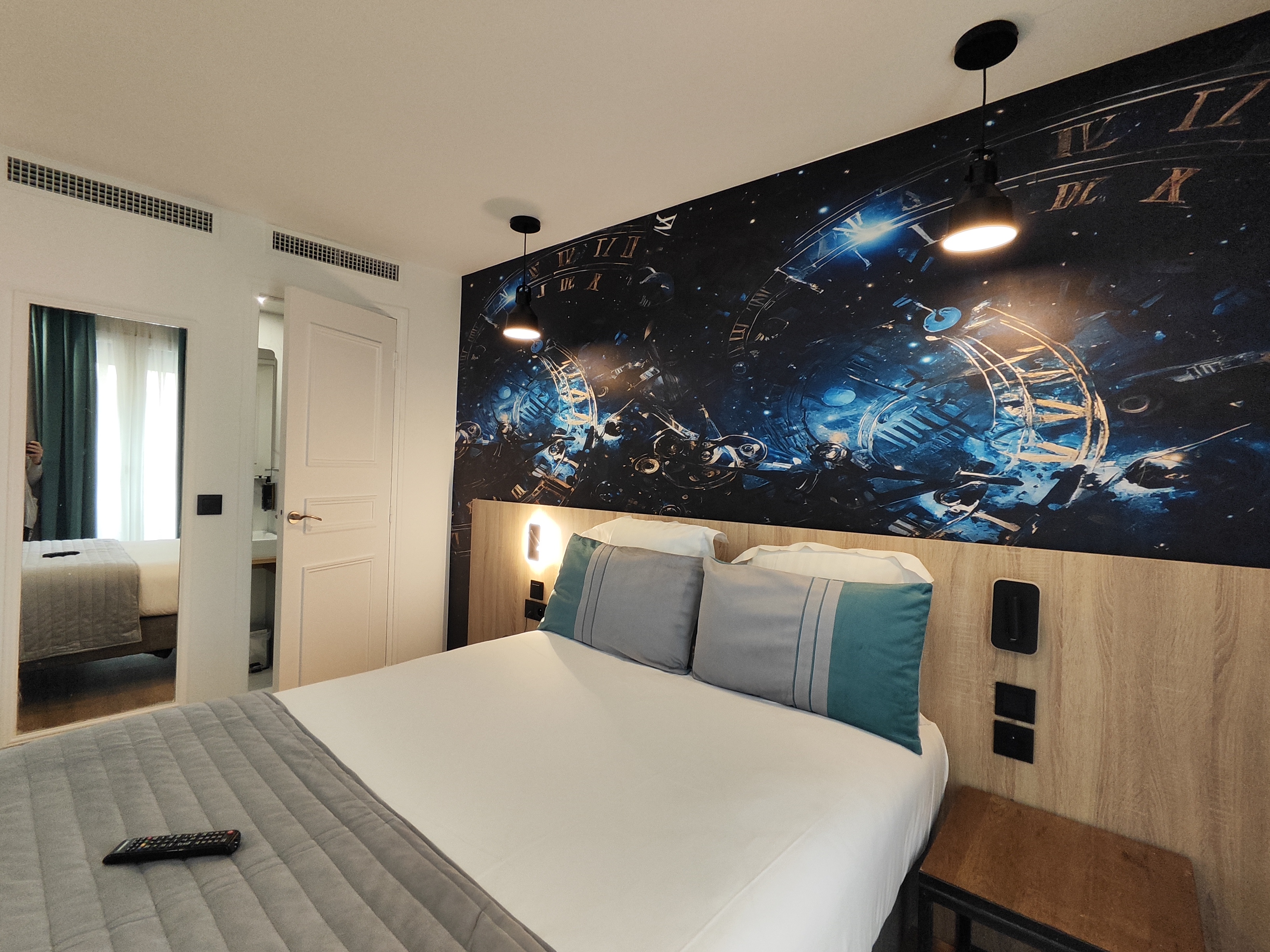 Quadruple Two Double Beds