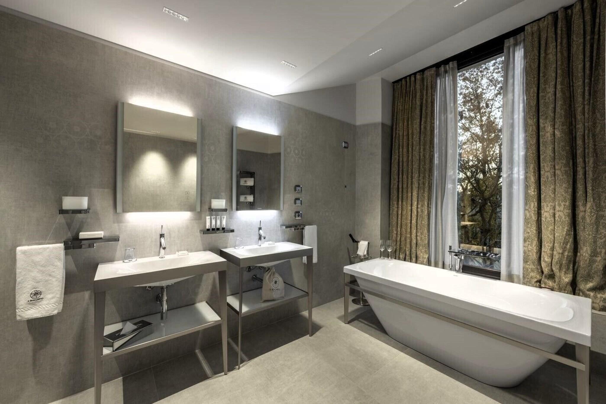 Double or Twin Two Beds