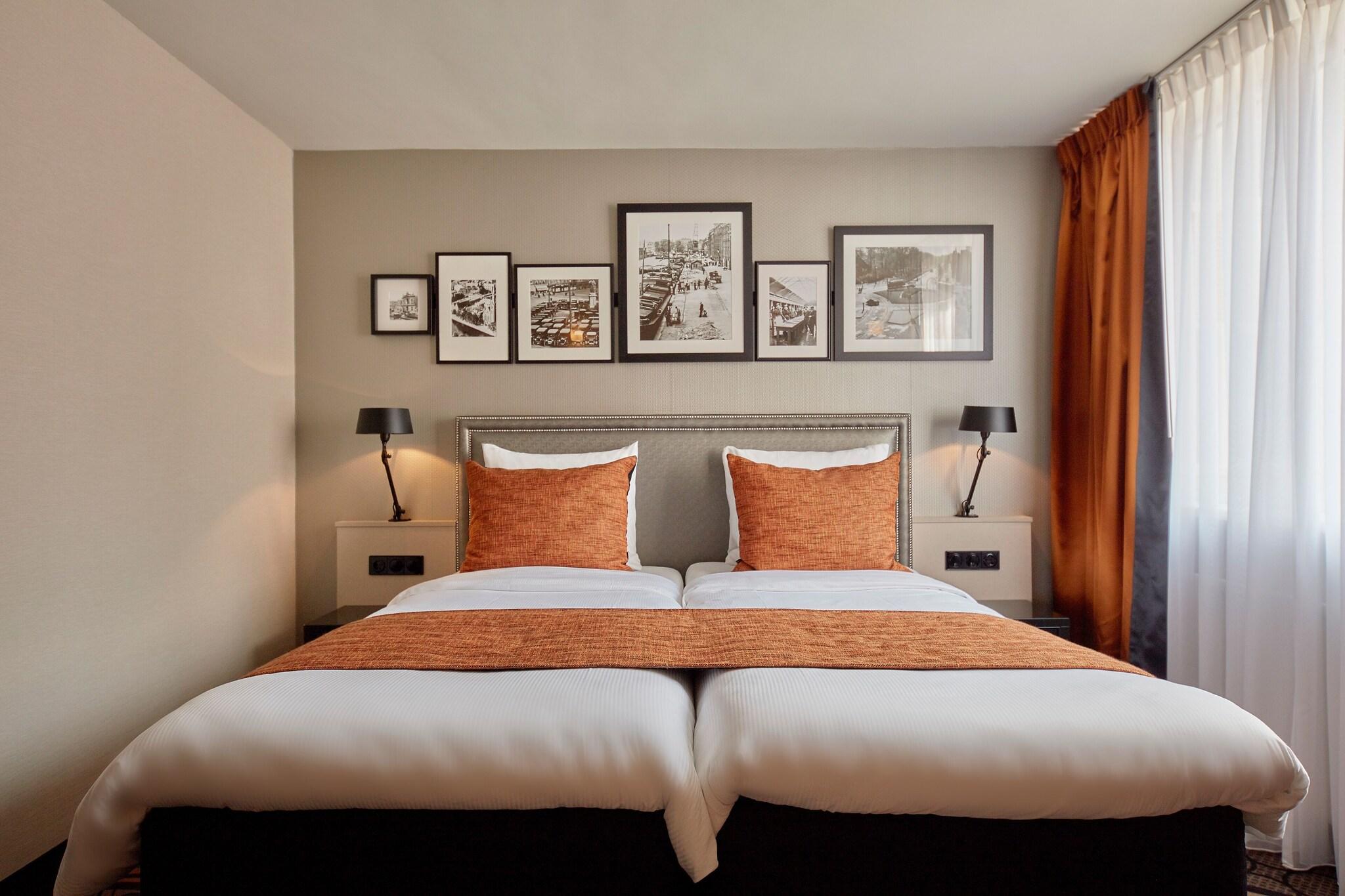 Double Deluxe King Bed